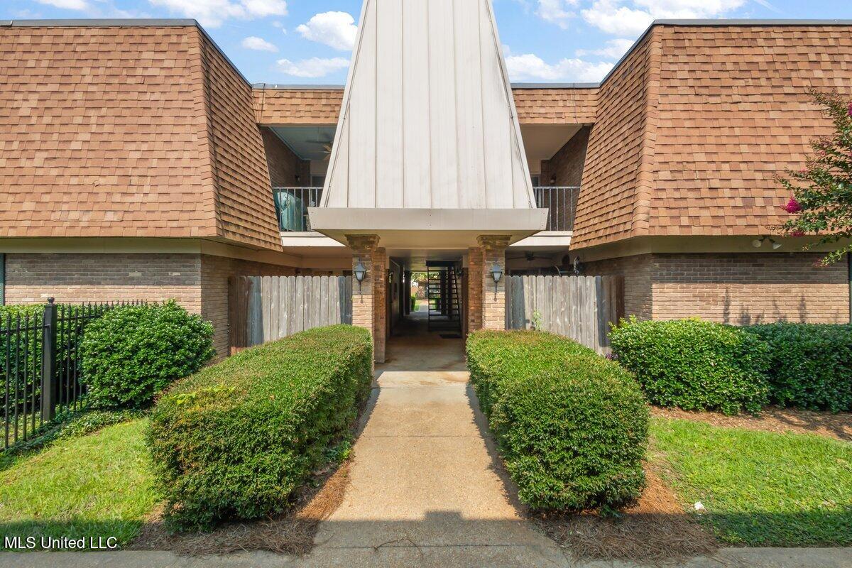 5155 Wayneland Drive Property Photo 1