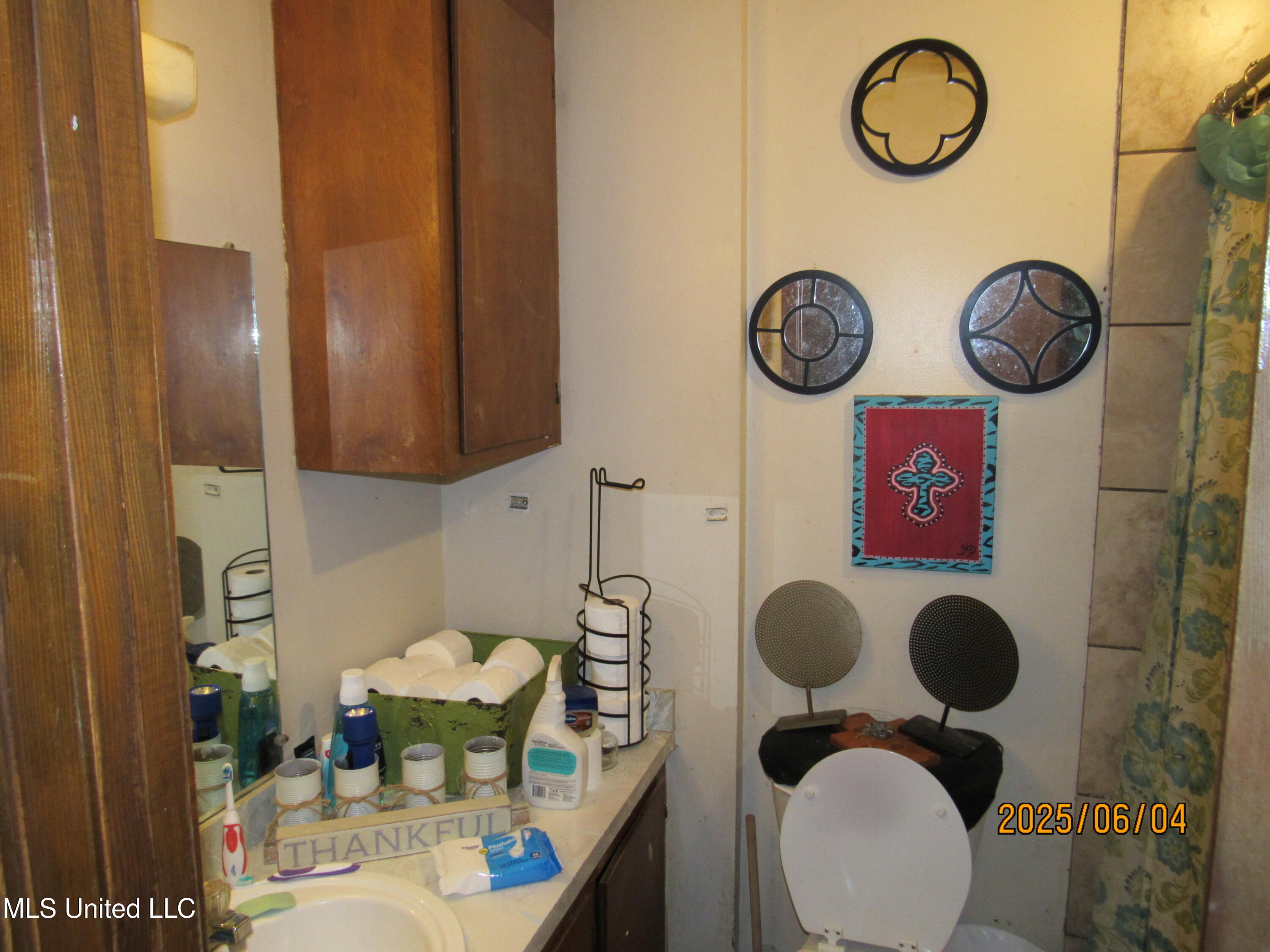 601 Central Property Photo 12