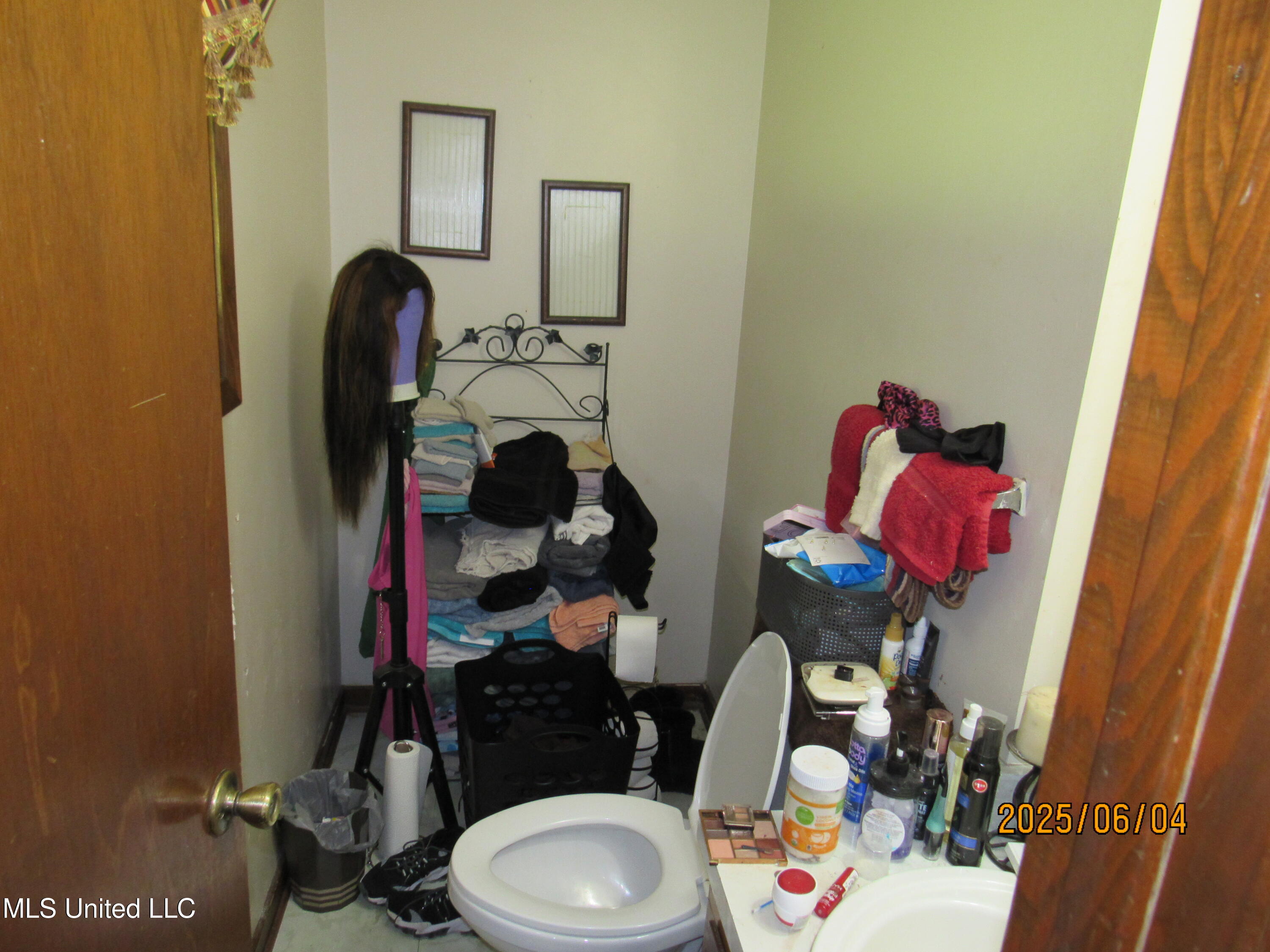 601 Central Property Photo 14