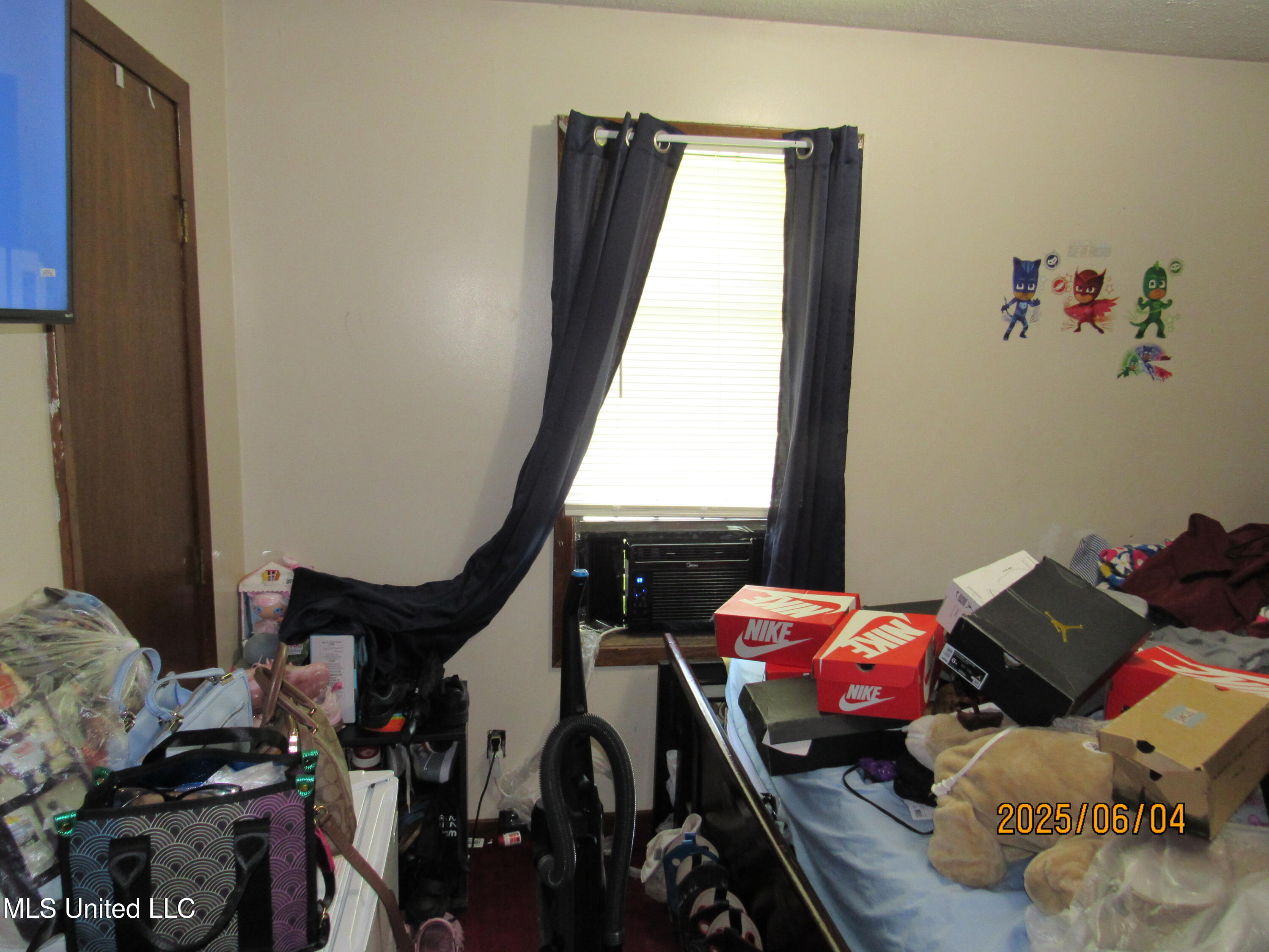 601 Central Property Photo 15
