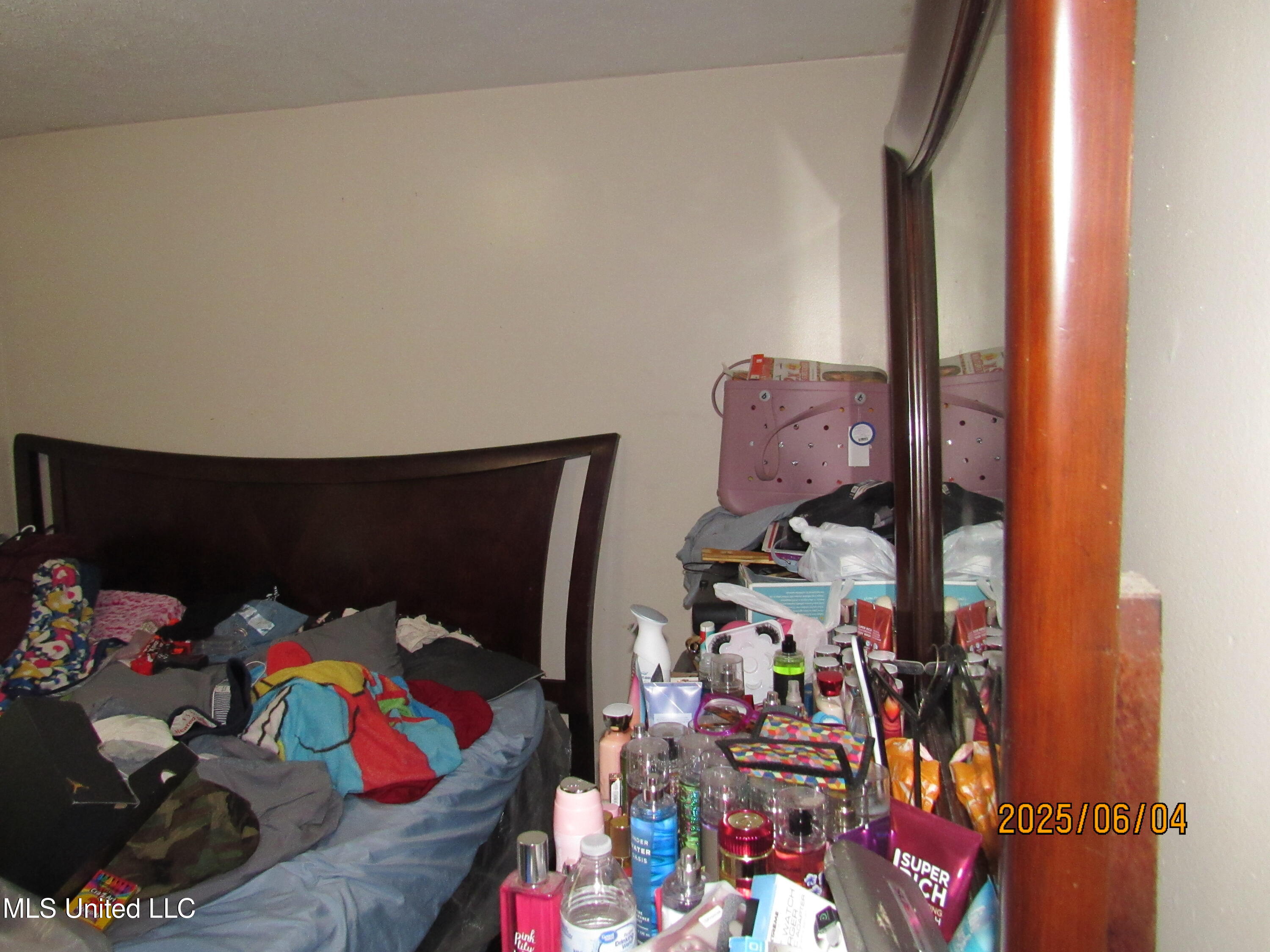 601 Central Property Photo 16