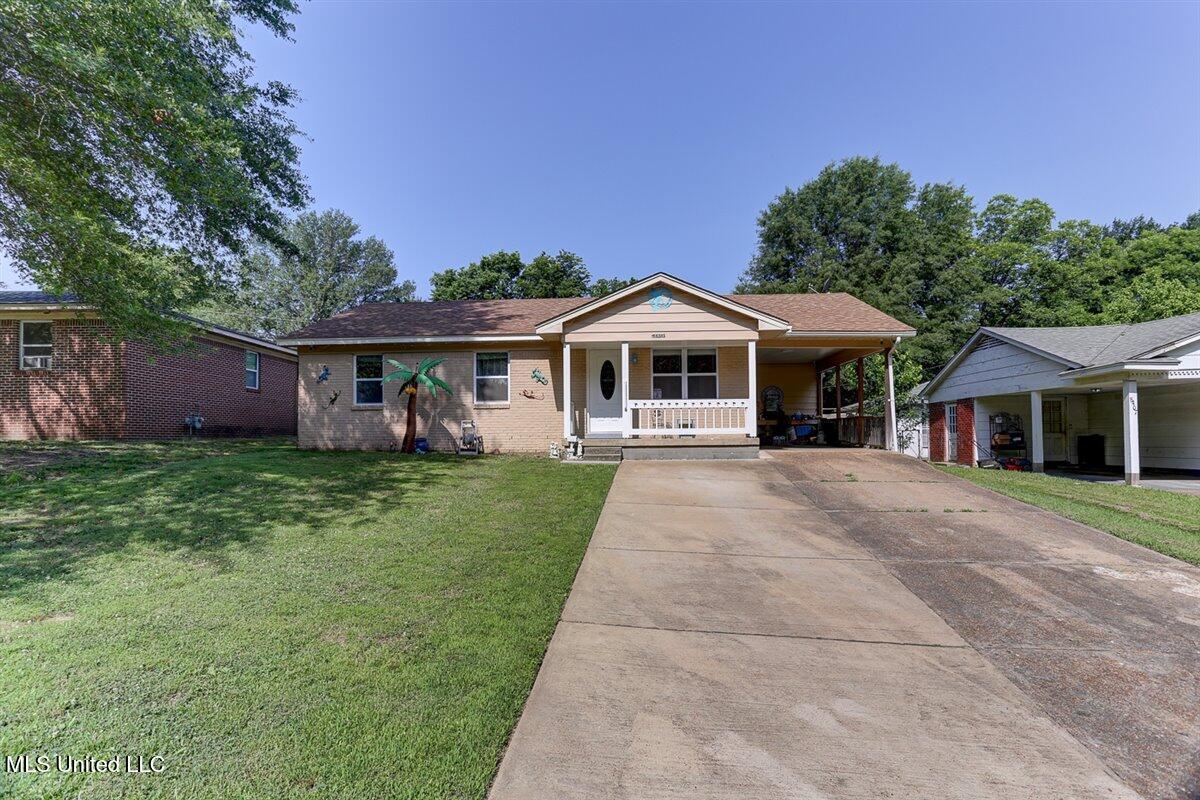 8395 Dottley Drive Property Photo 1