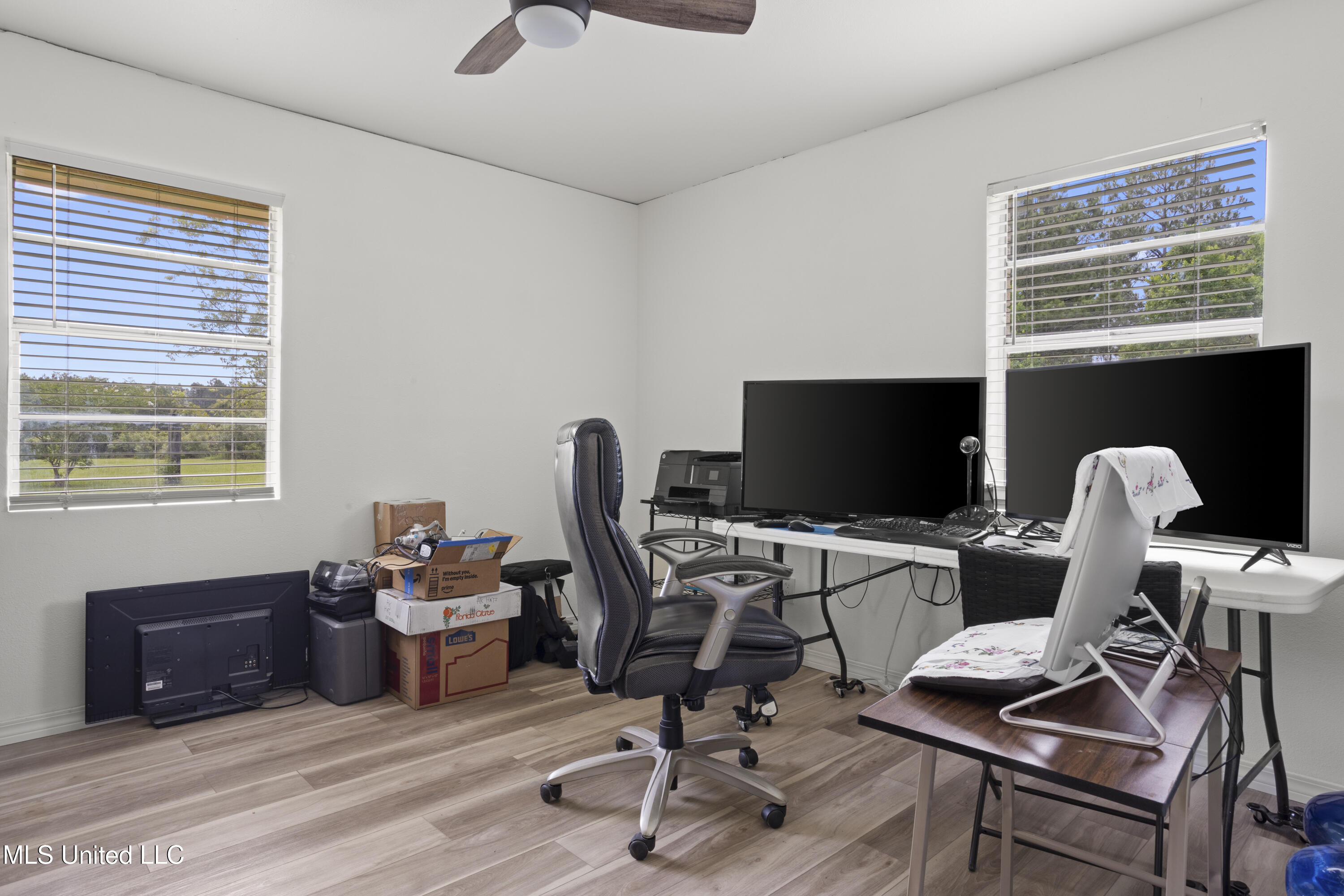 23601 Hinton Road Property Photo 14