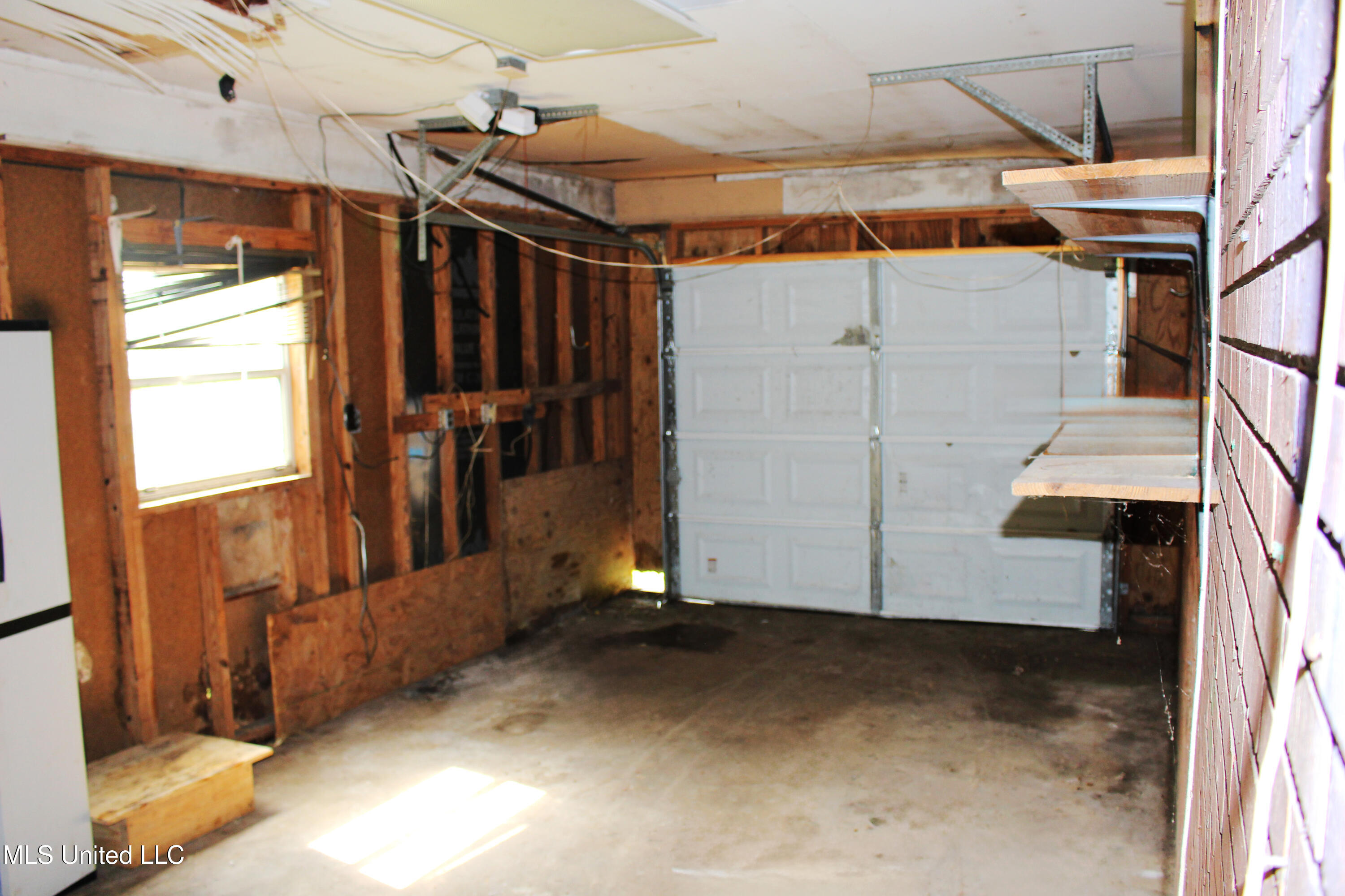 205 Shalimar Drive Property Photo 8