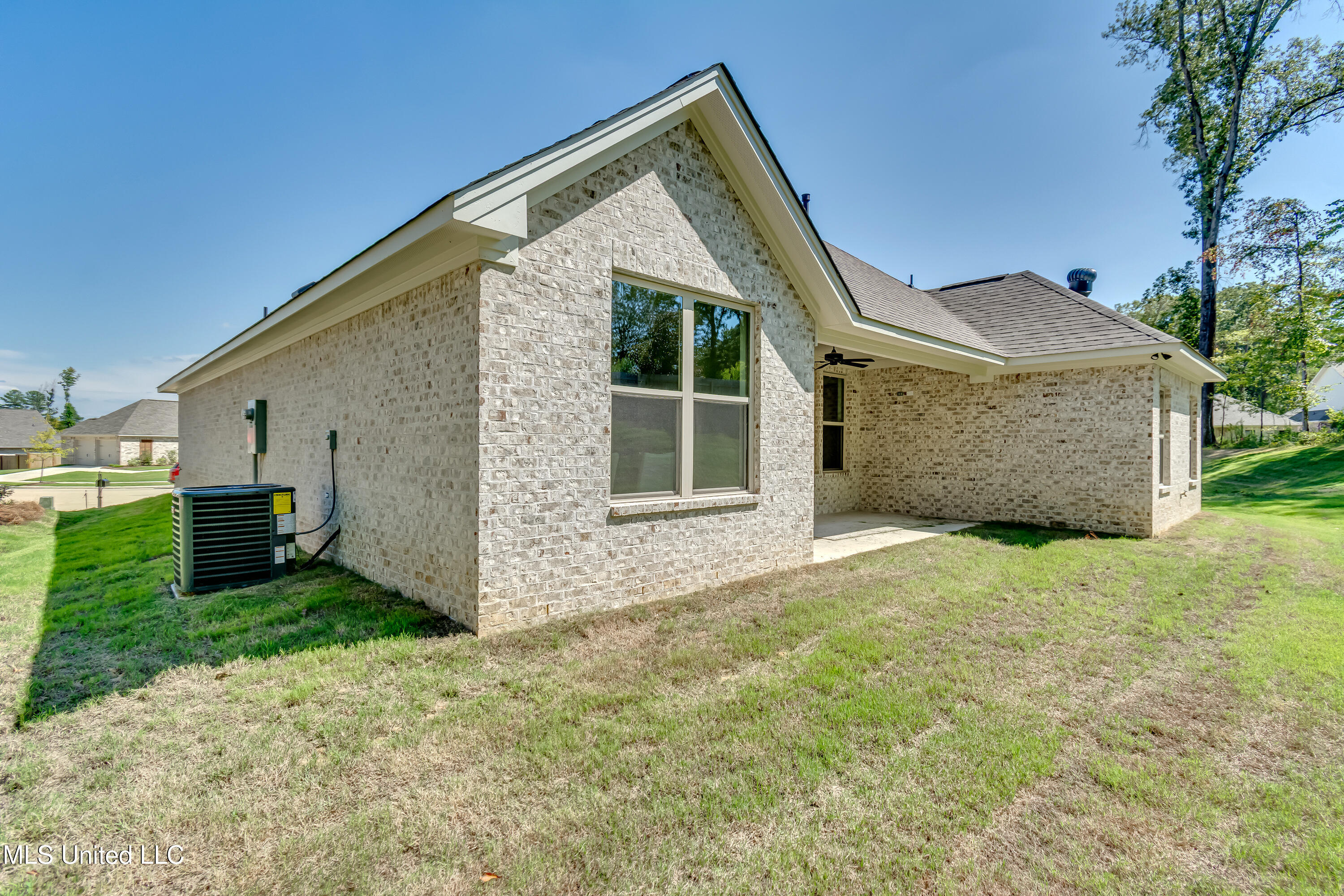 609 Cobalt Way Property Photo 8