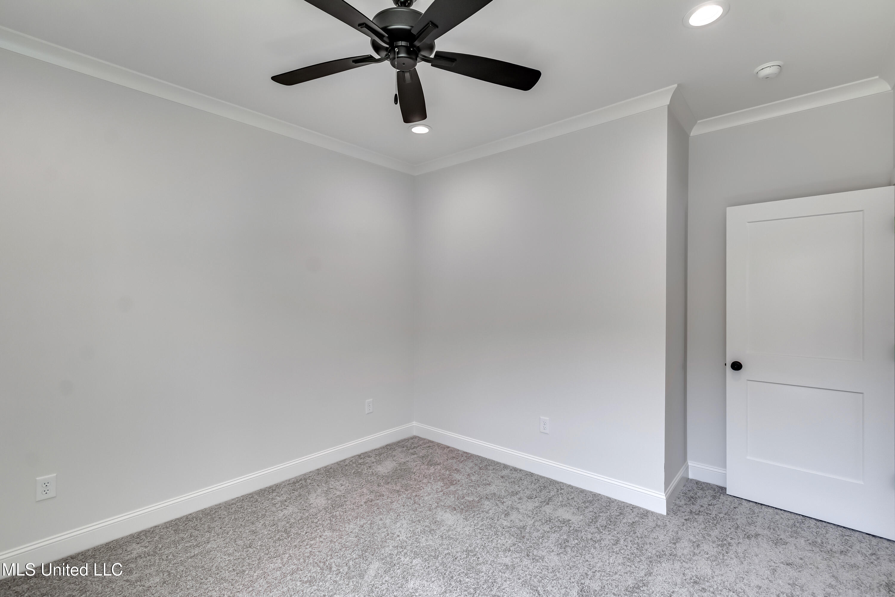 609 Cobalt Way Property Photo 22