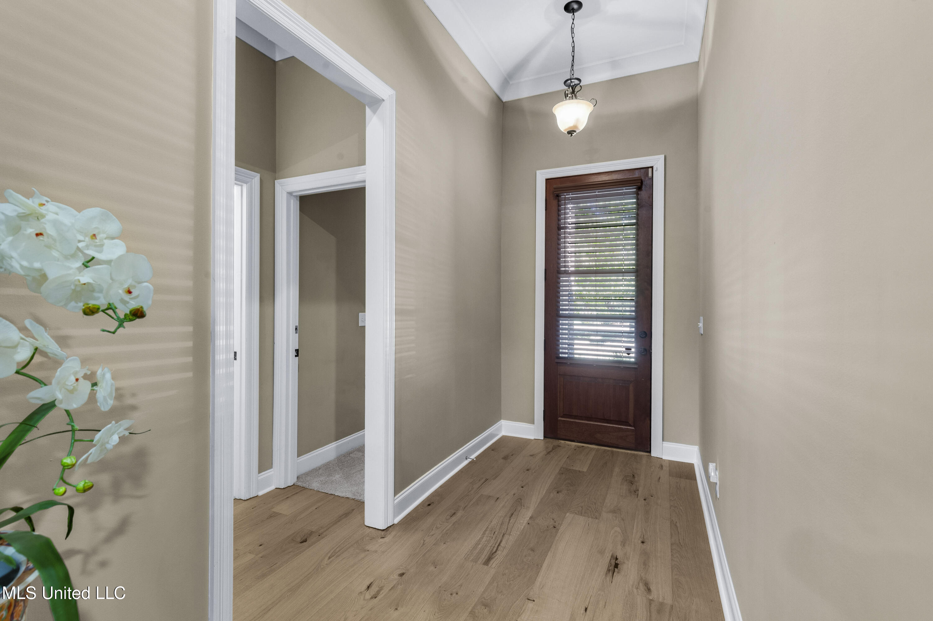 109 Hampton Chase Property Photo 2