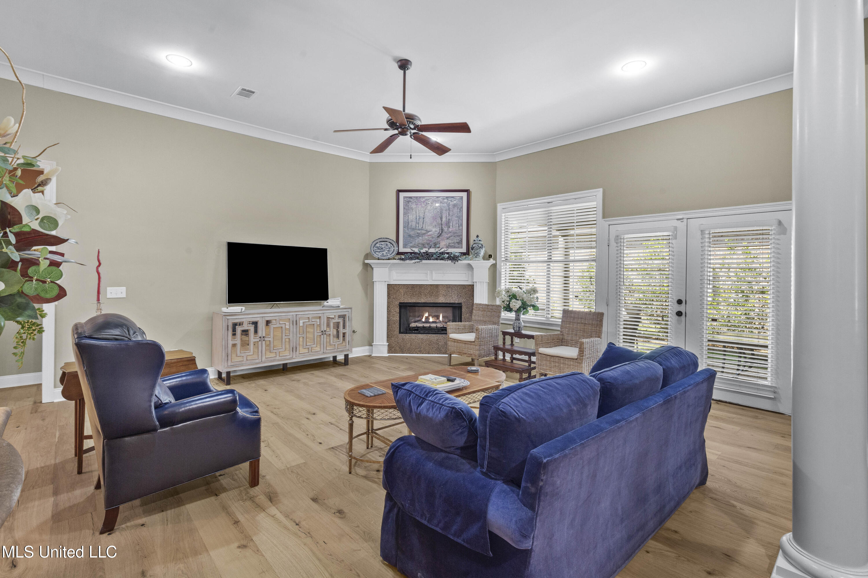 109 Hampton Chase Property Photo 3