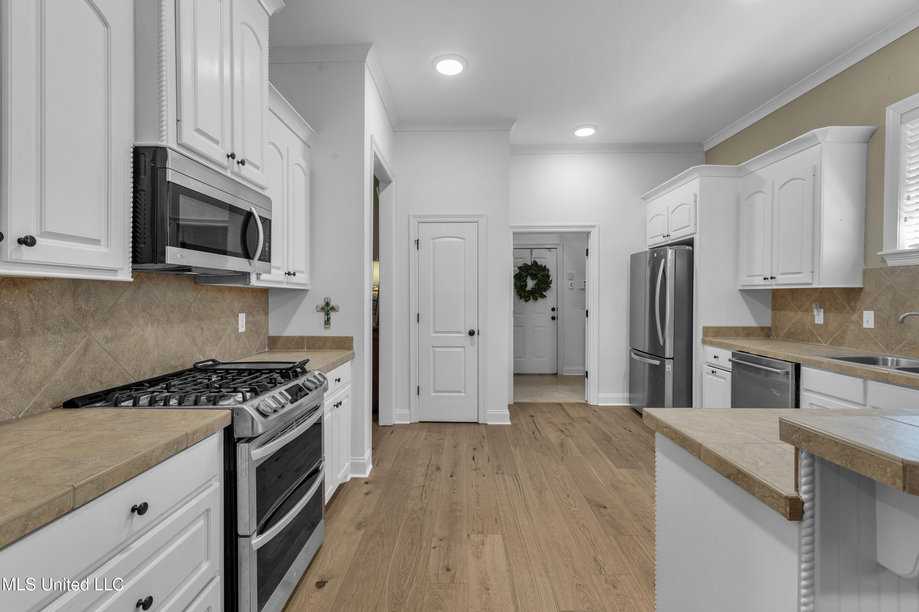 109 Hampton Chase Property Photo 8