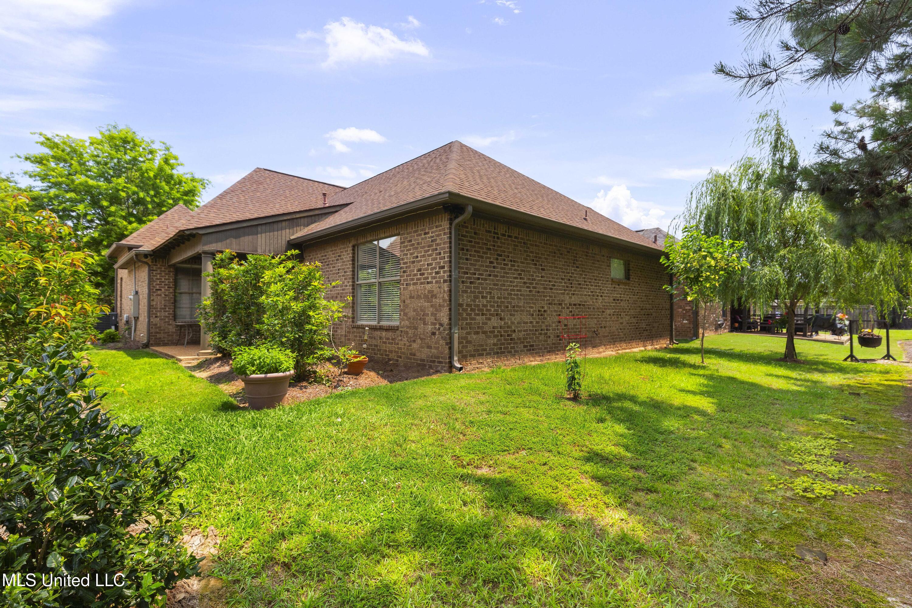 109 Hampton Chase Property Photo 24