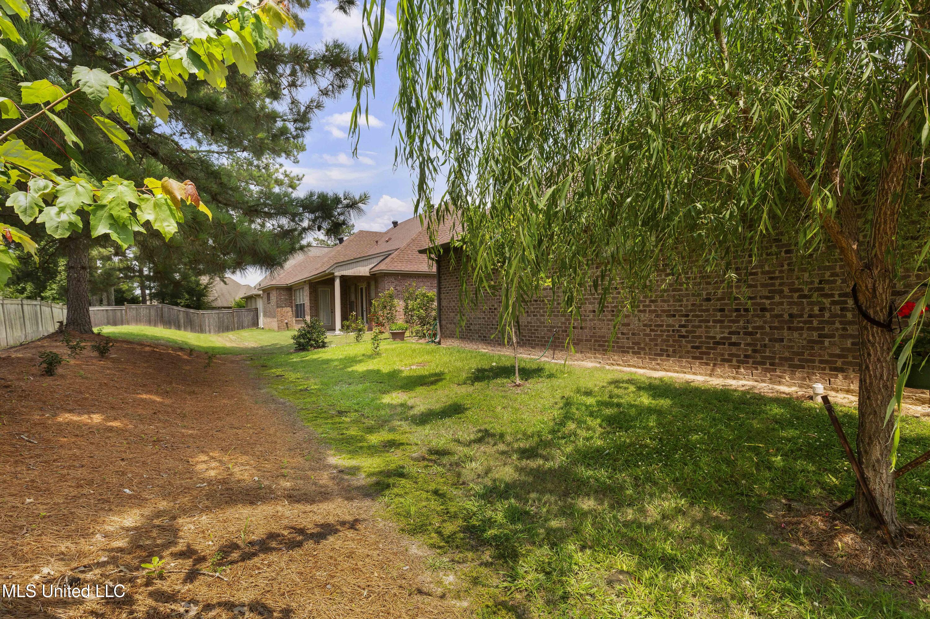 109 Hampton Chase Property Photo 26