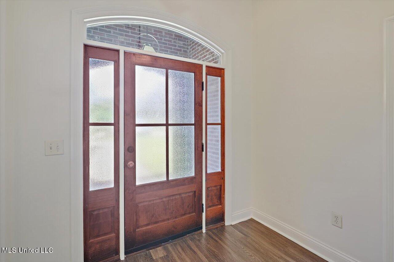 519 Morning Glory Cove Property Photo 4