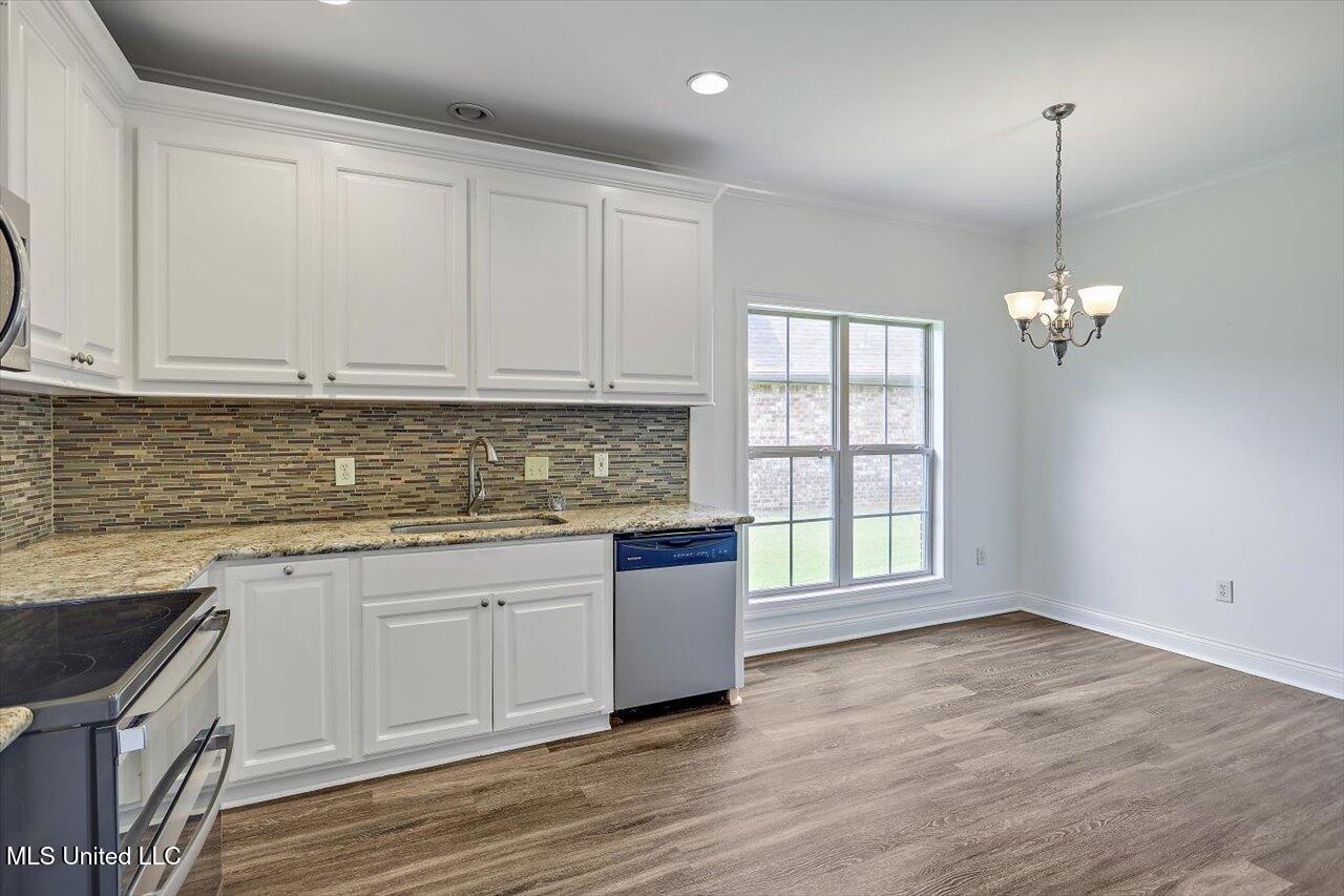 519 Morning Glory Cove Property Photo 10