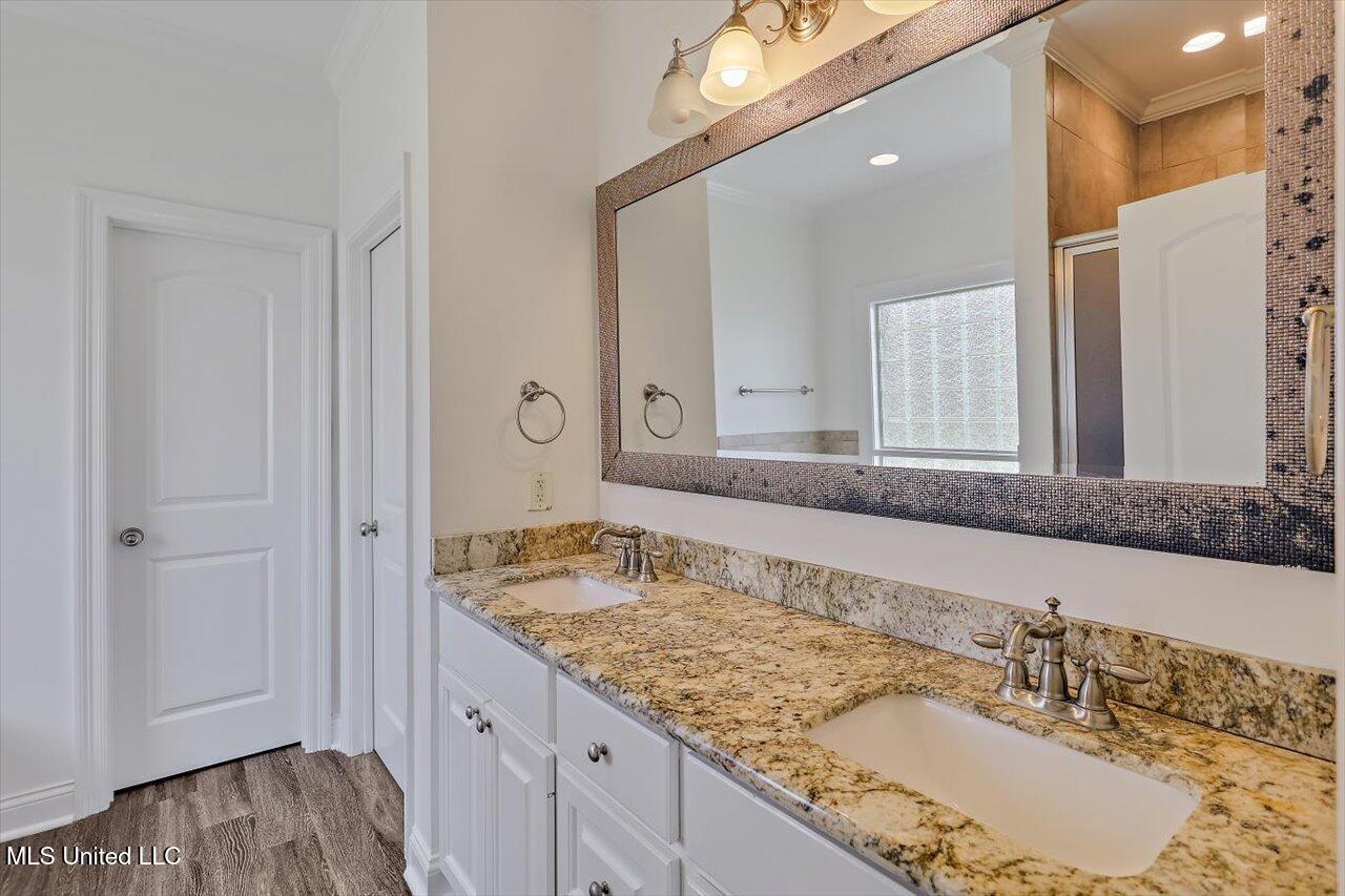 519 Morning Glory Cove Property Photo 19