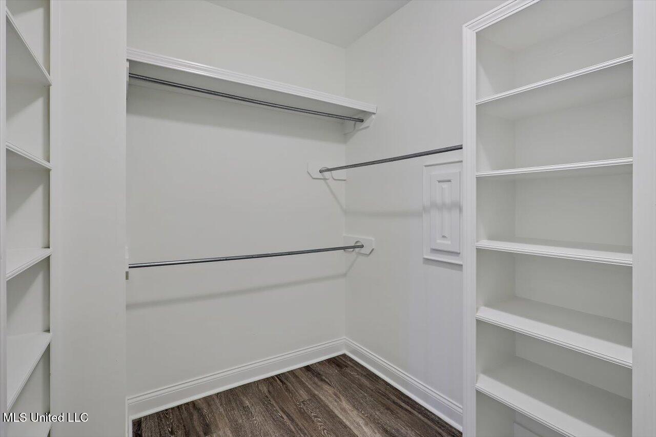 519 Morning Glory Cove Property Photo 21