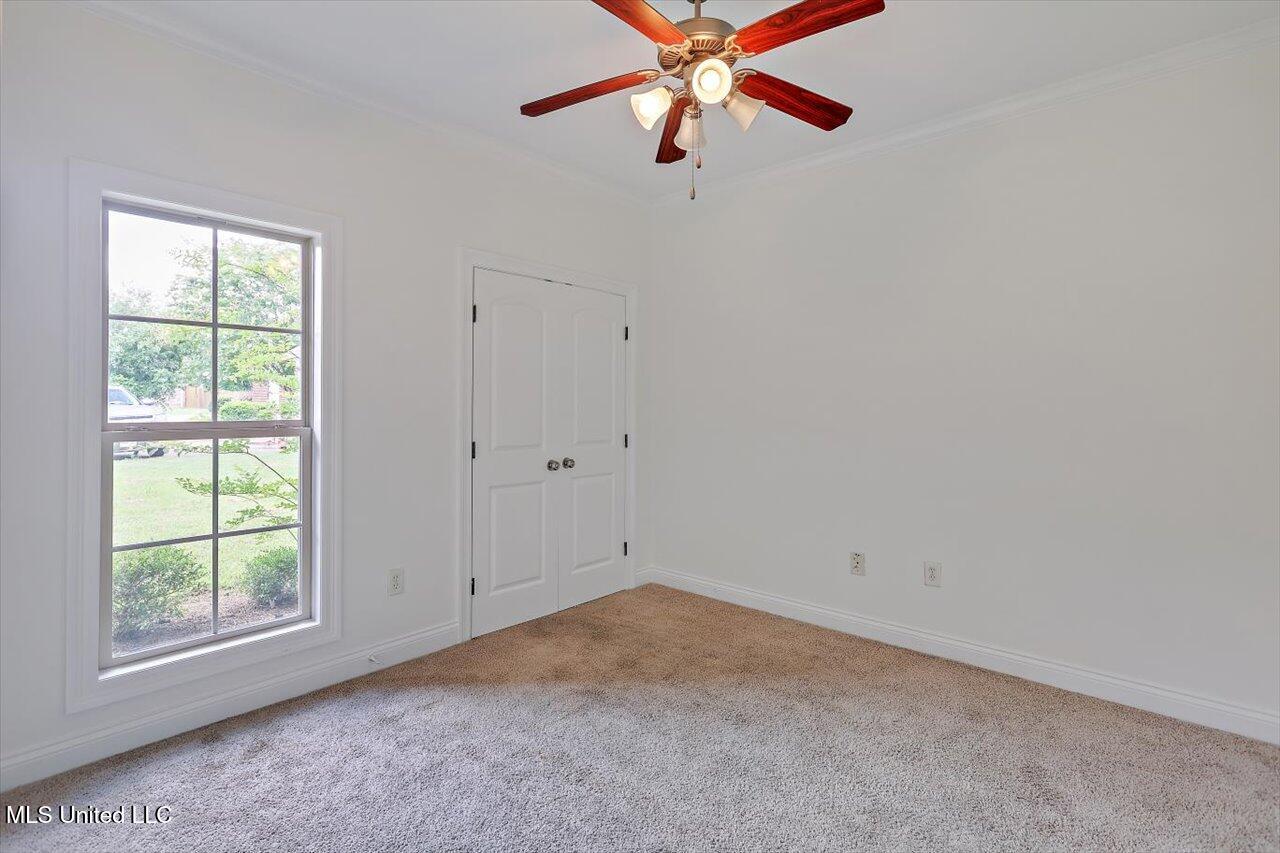 519 Morning Glory Cove Property Photo 27