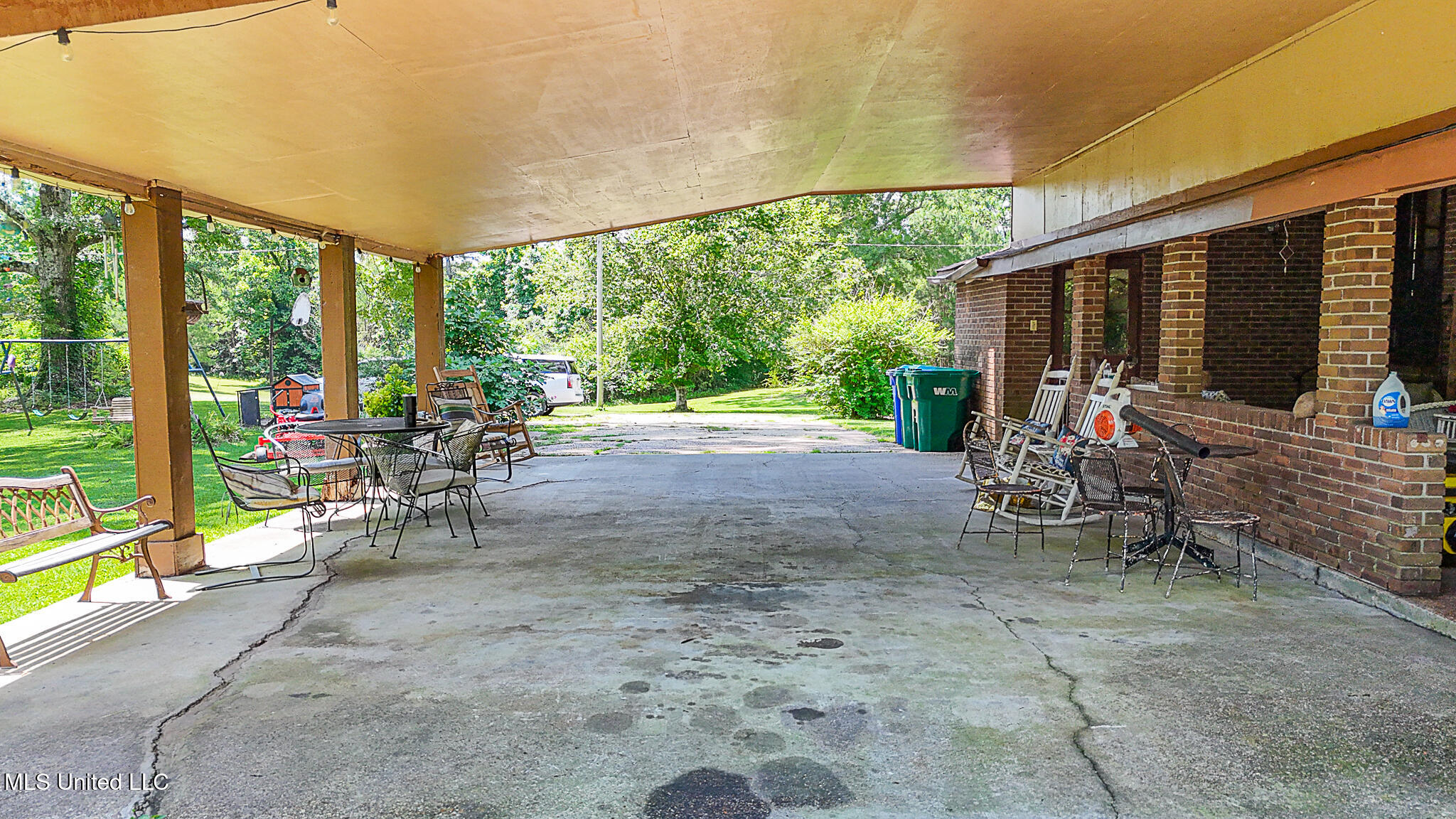 2548 Furrs Mill Drive Property Photo 35