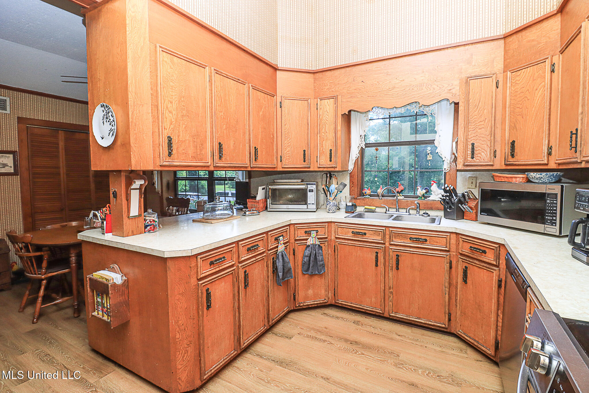 2548 Furrs Mill Drive Property Photo 42