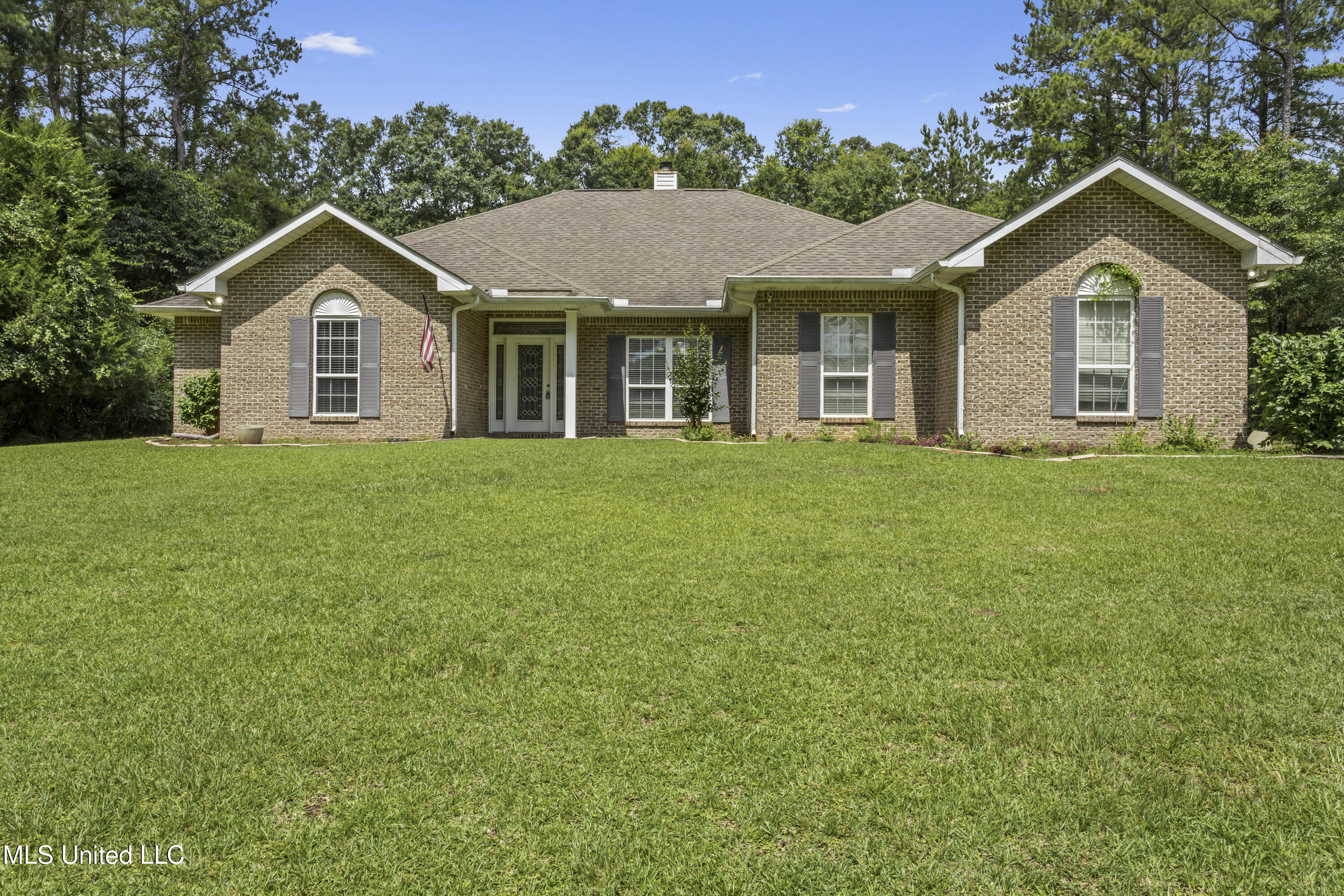 22215 Silver Hawk Property Photo 1