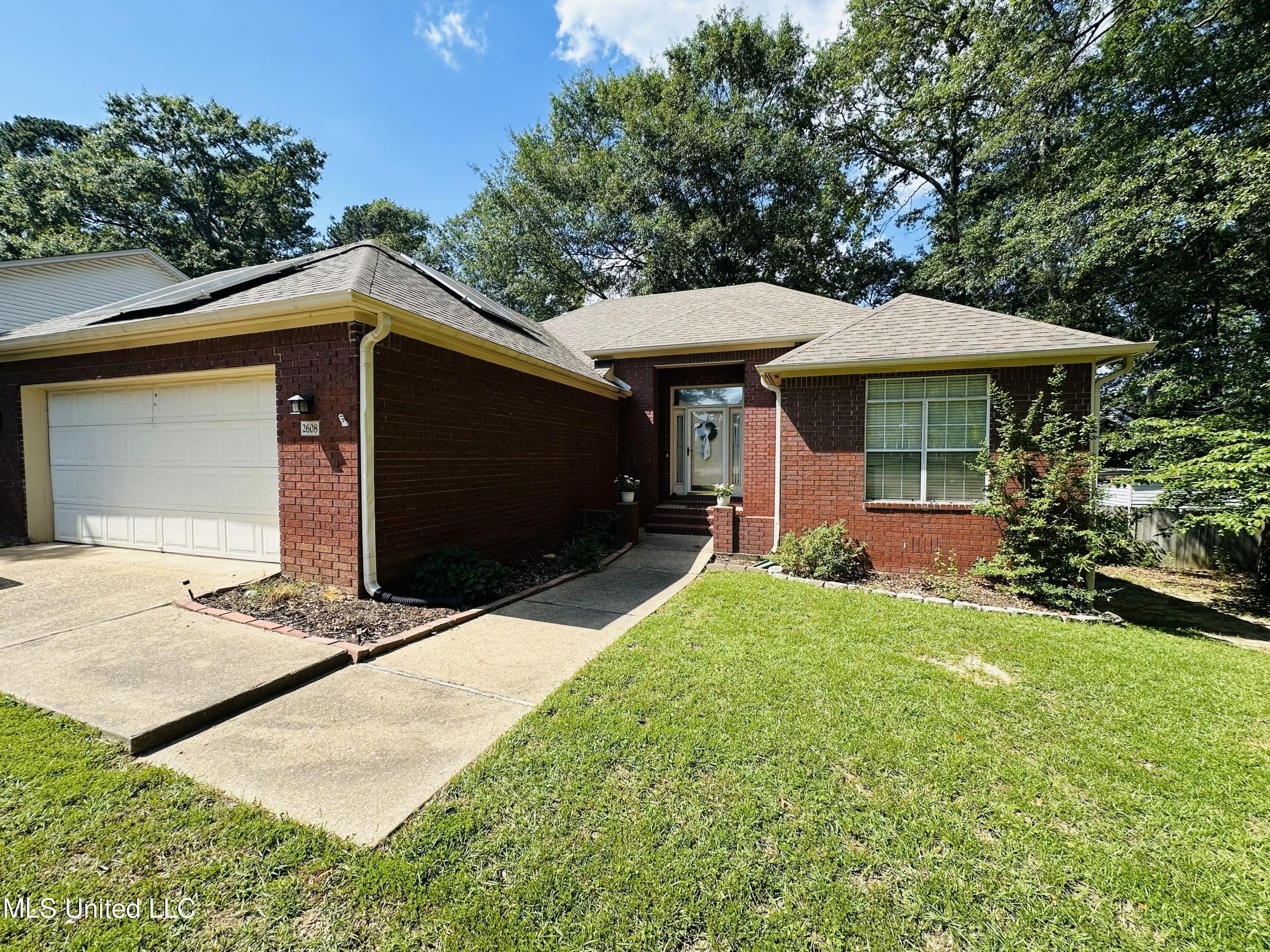 2608 Stoneleigh Drive