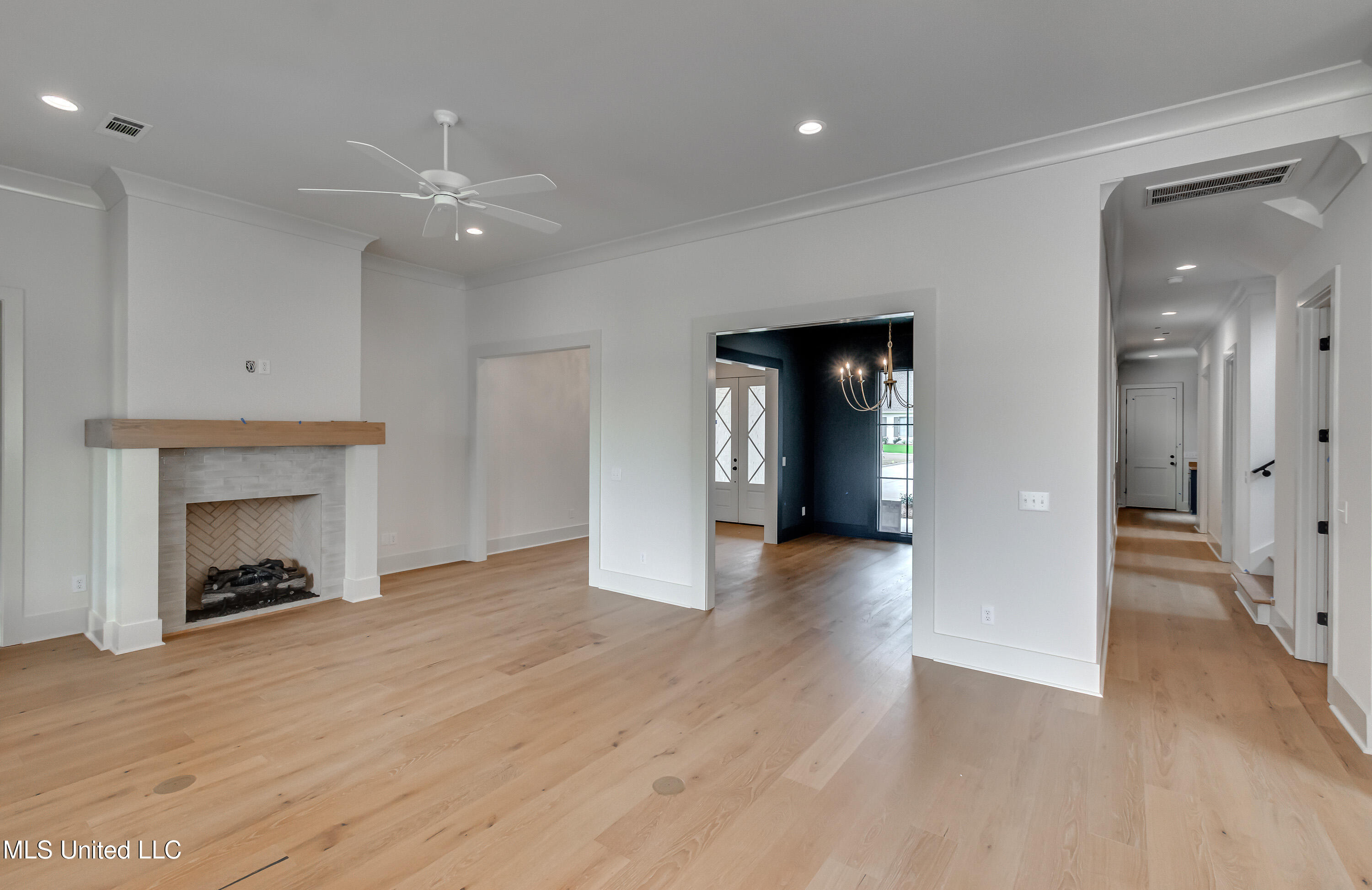 425 Whittington Circle Property Photo 7