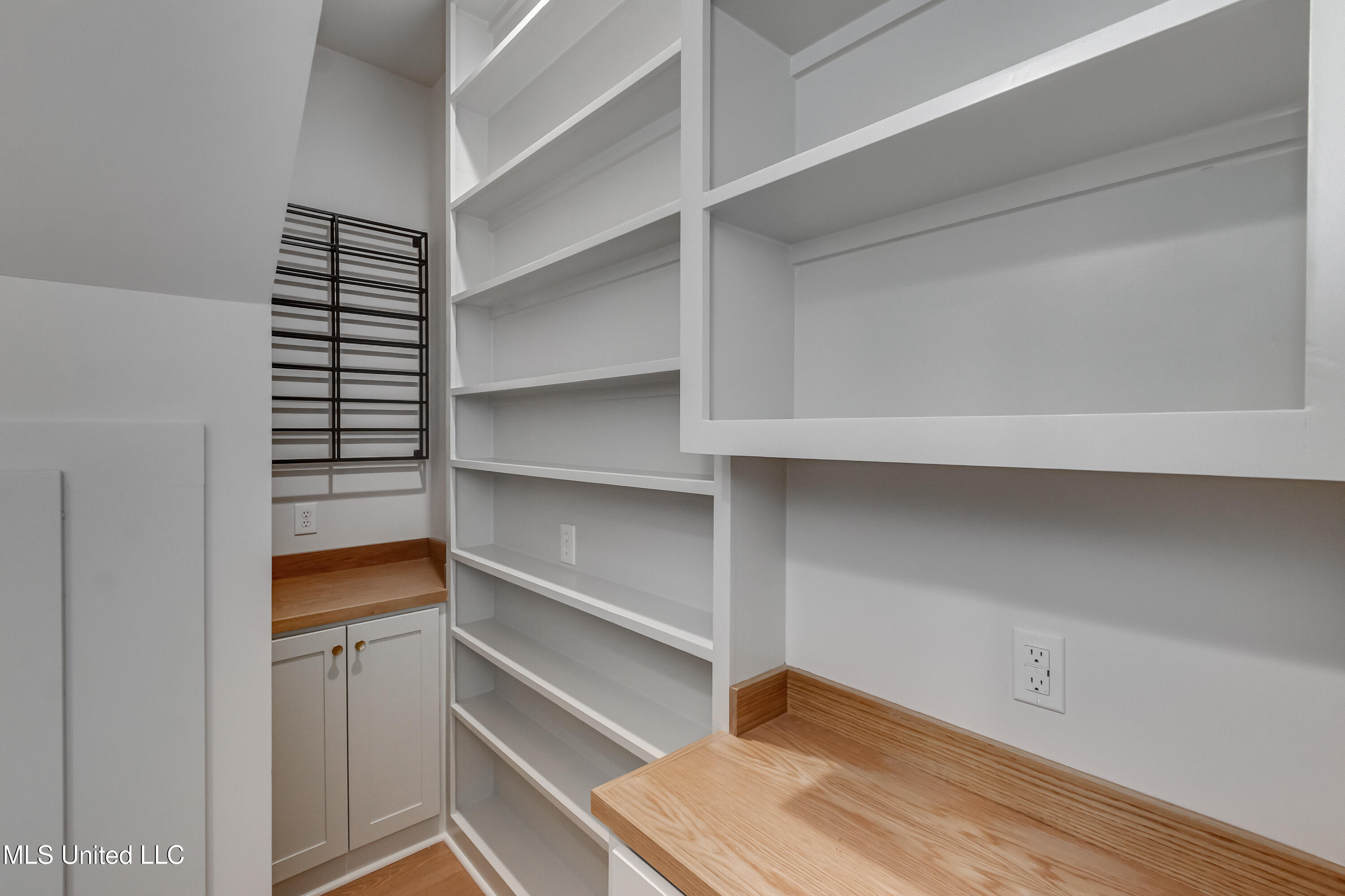 425 Whittington Circle Property Photo 11