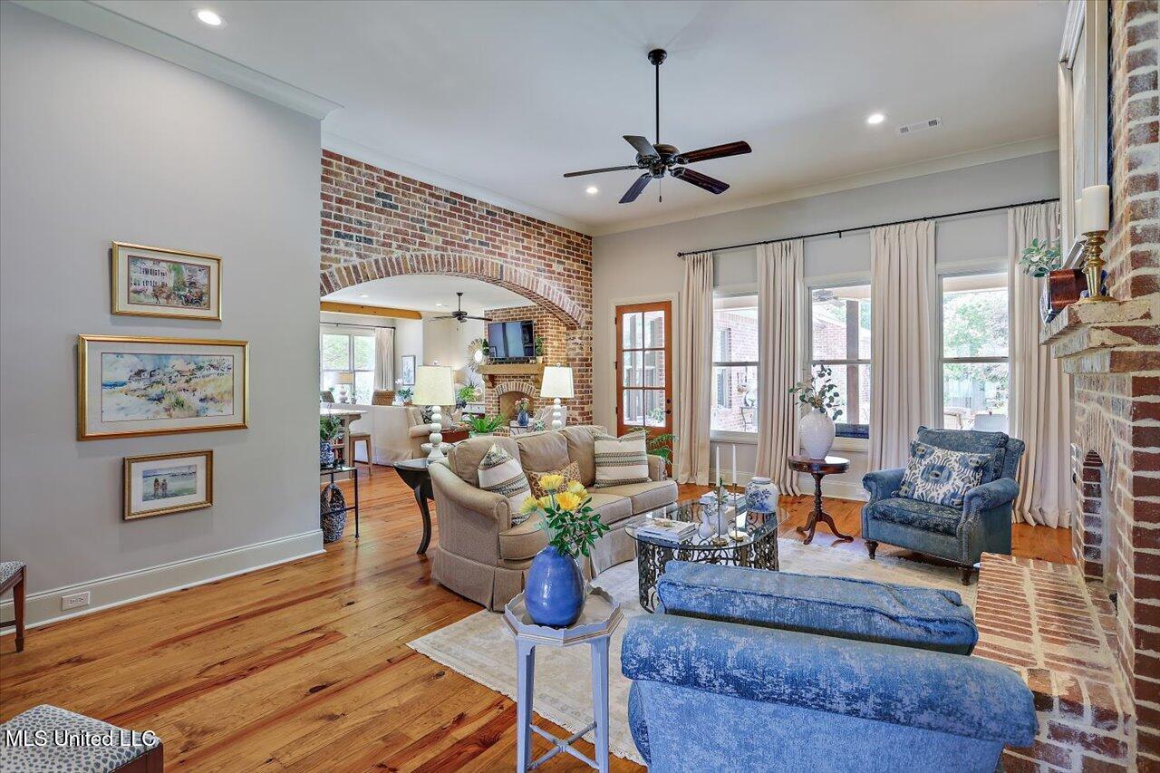 181 Ironwood Plantation Boulevard Property Photo 14