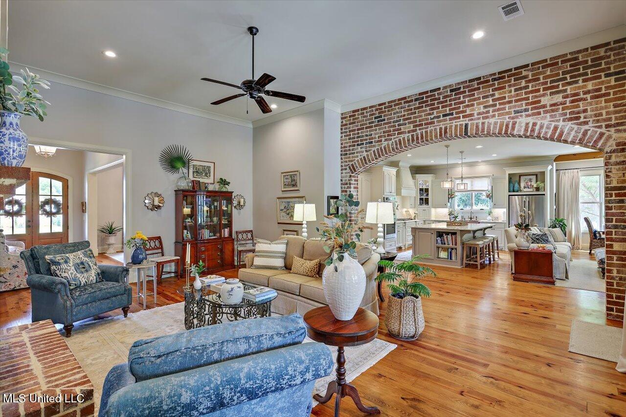 181 Ironwood Plantation Boulevard Property Photo 16