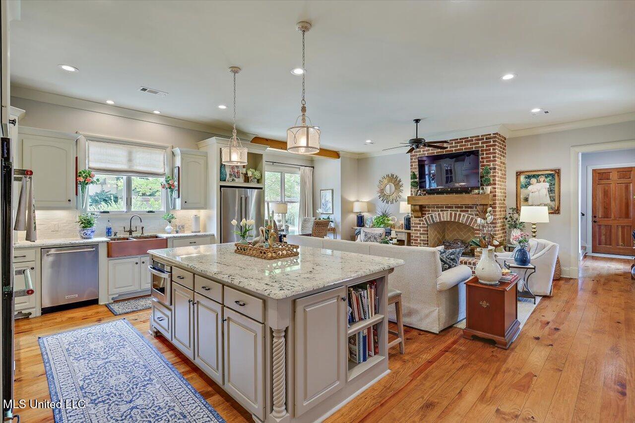 181 Ironwood Plantation Boulevard Property Photo 23