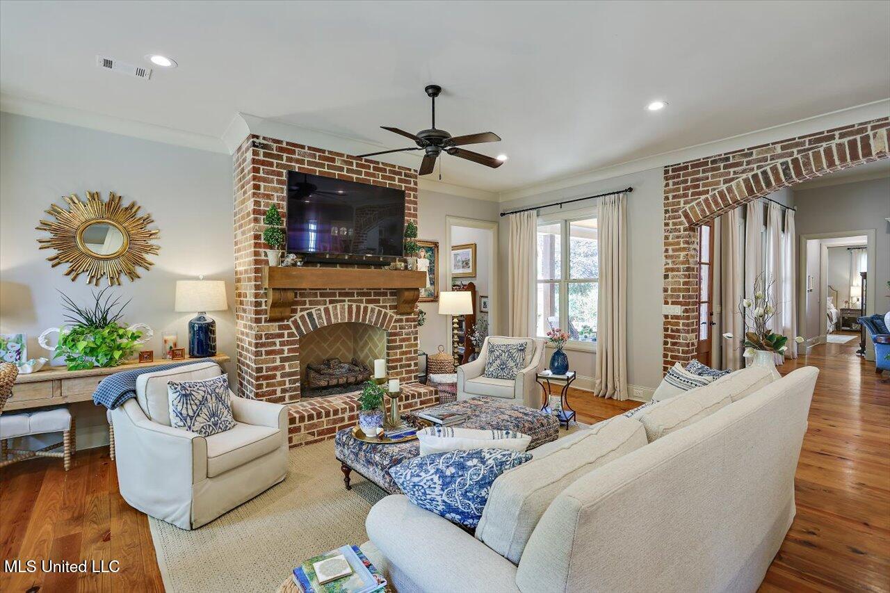 181 Ironwood Plantation Boulevard Property Photo 35