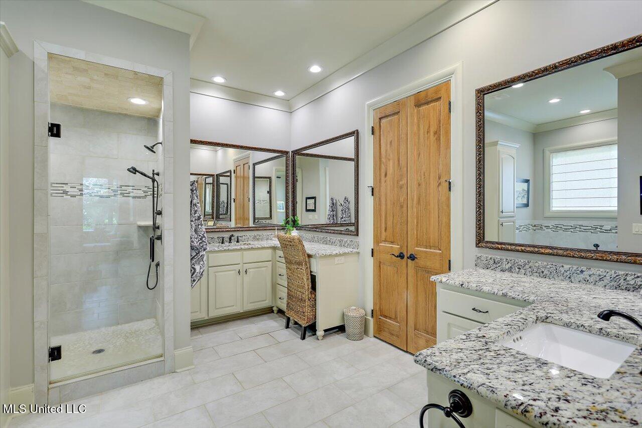 181 Ironwood Plantation Boulevard Property Photo 45