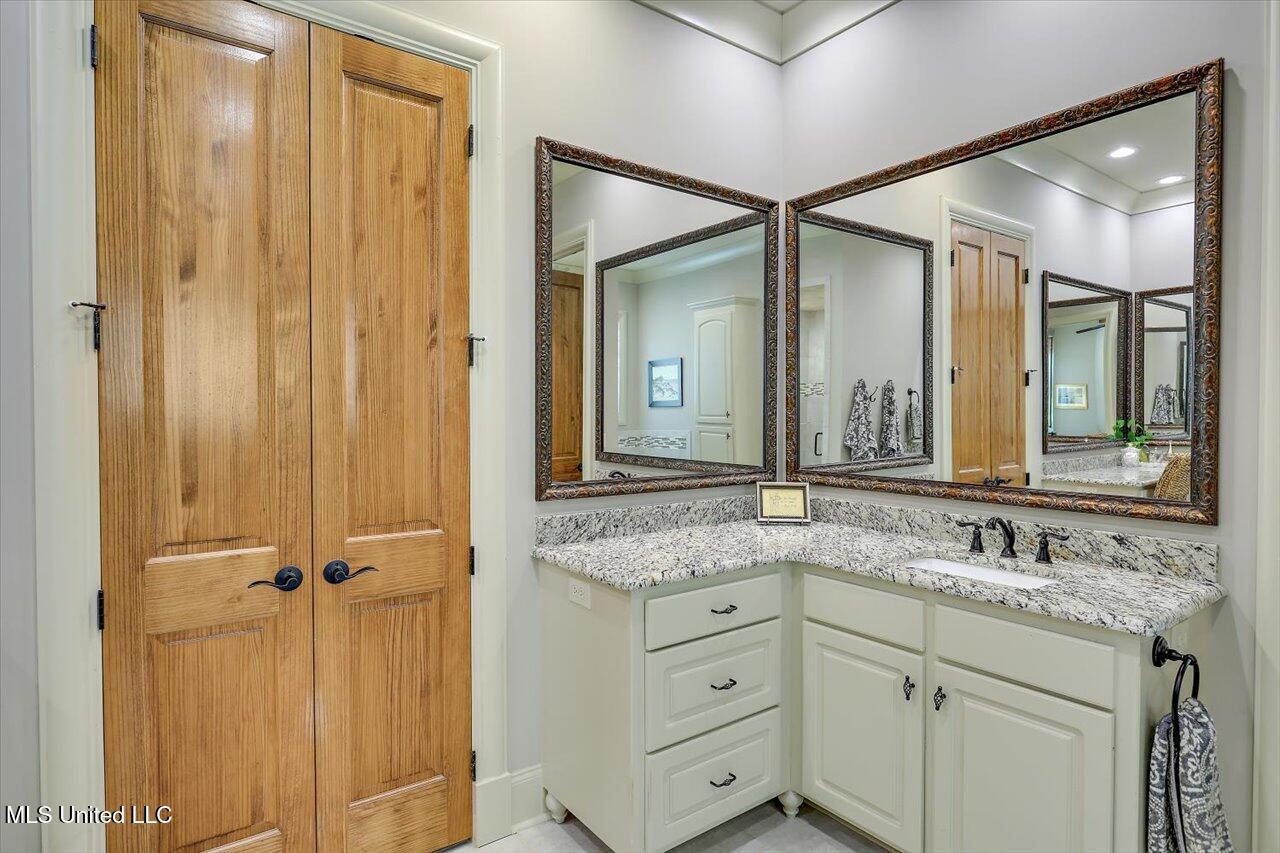 181 Ironwood Plantation Boulevard Property Photo 47