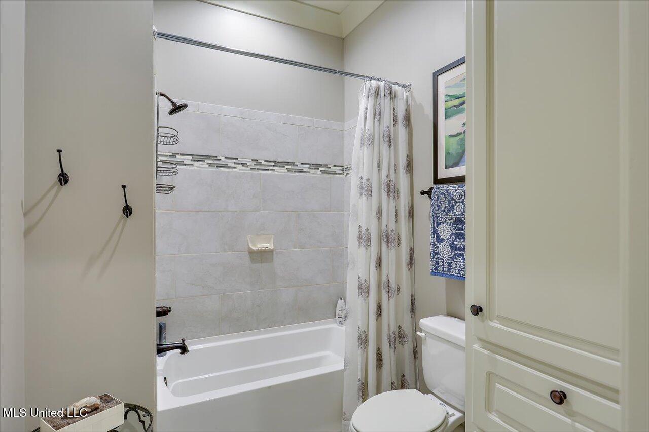 181 Ironwood Plantation Boulevard Property Photo 53