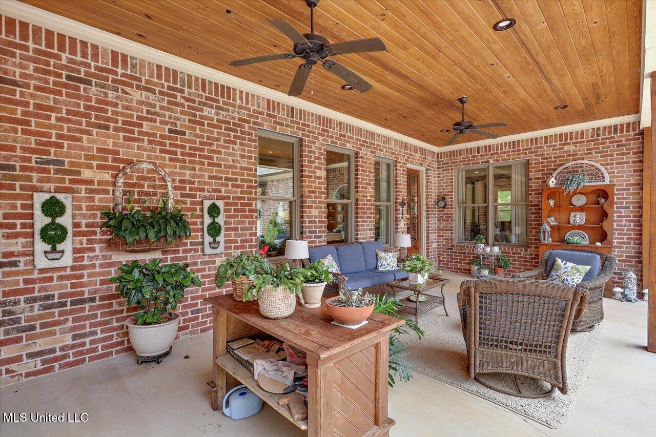 181 Ironwood Plantation Boulevard Property Photo 71