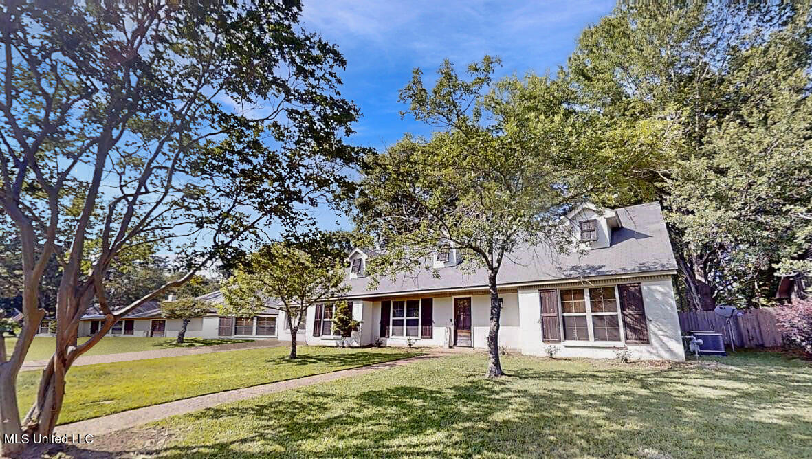 136 Westlake Drive Property Photo 1