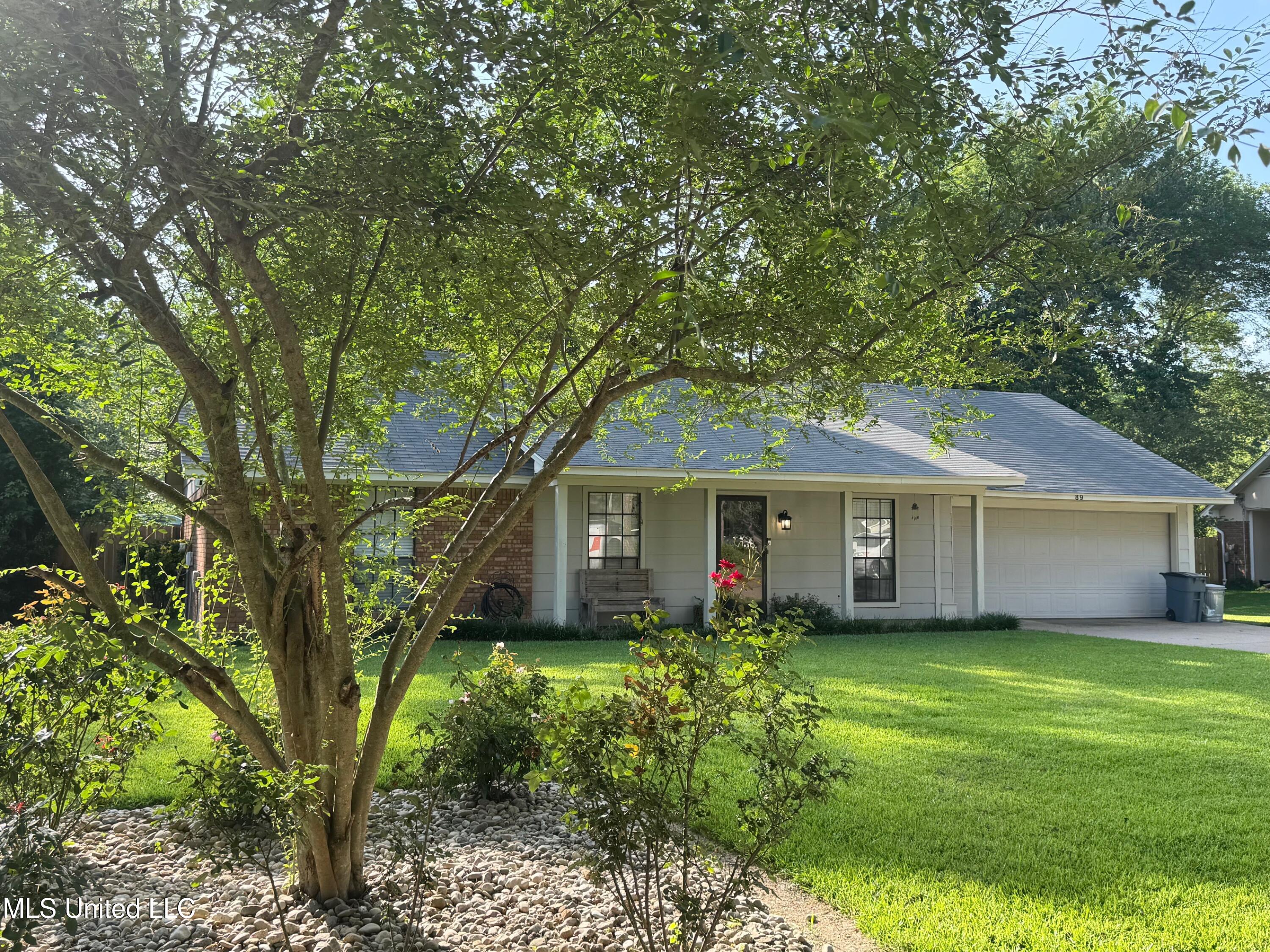 89 Twin Oaks Drive Property Photo