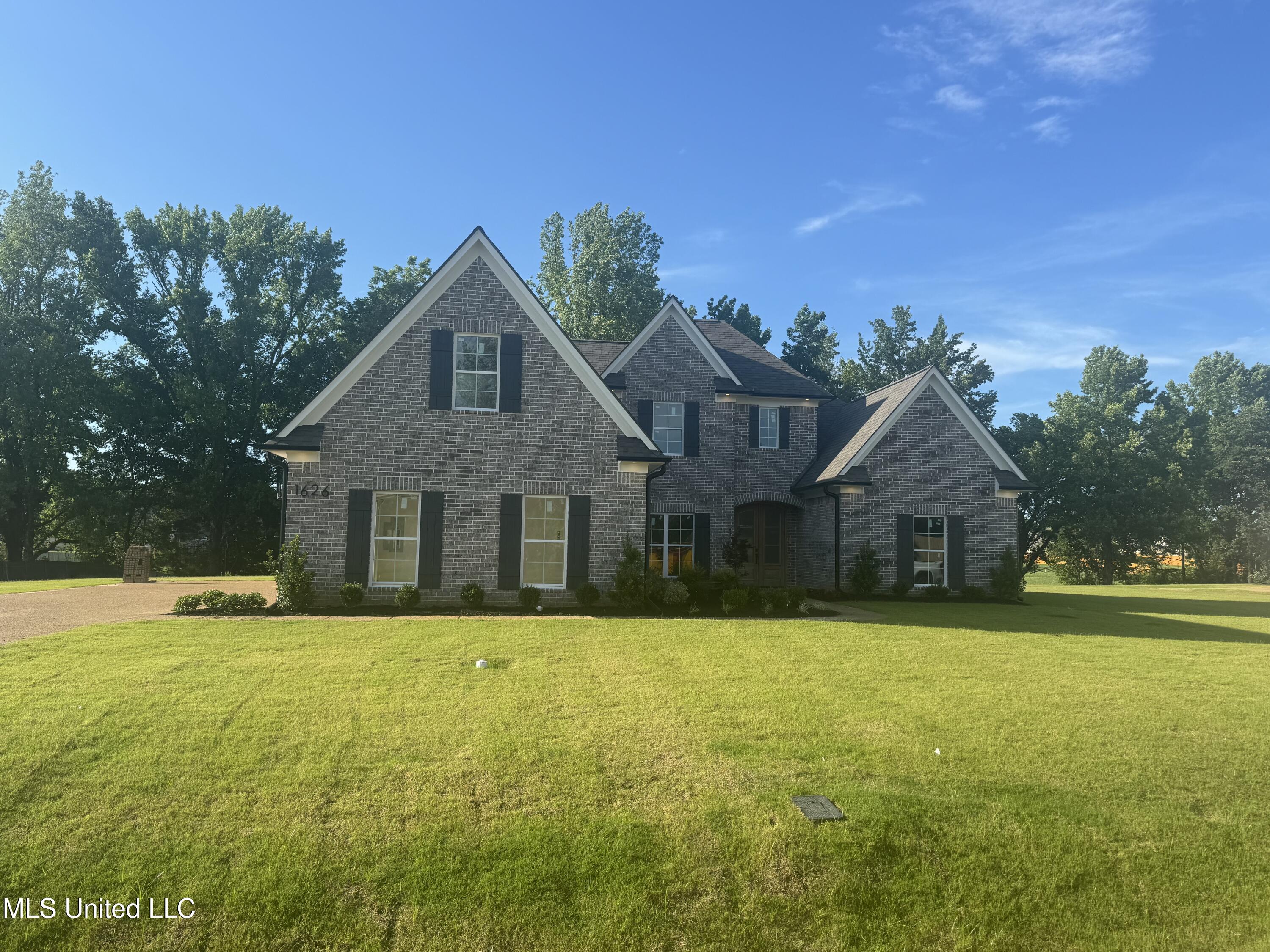 1626 Ashtons Lane Property Photo 1