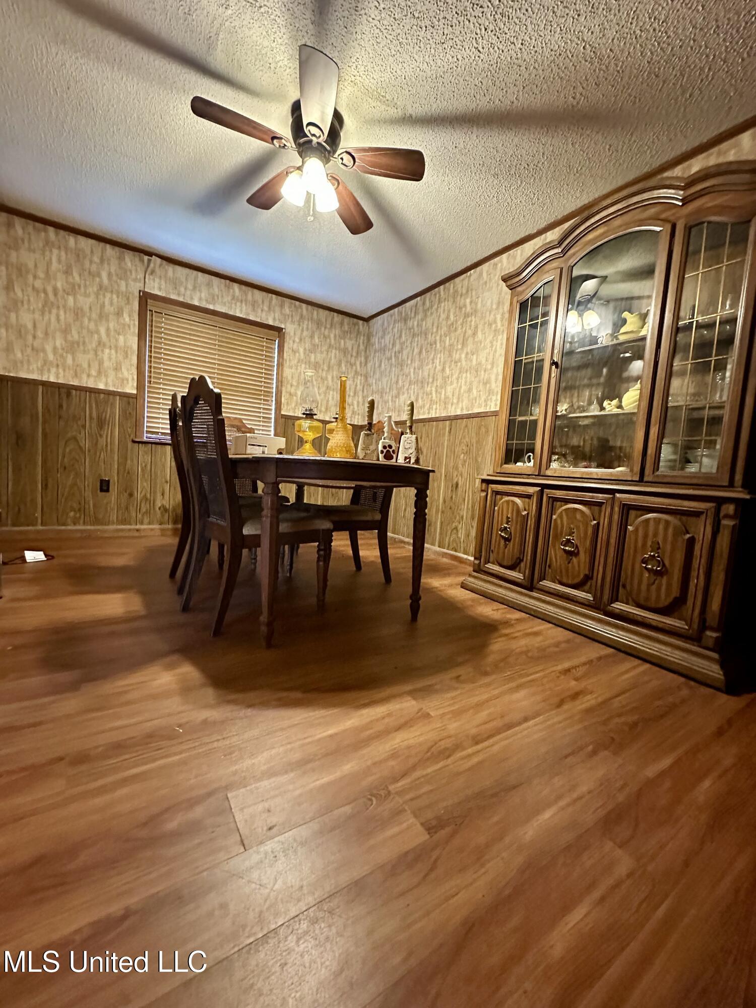 172 Cherry Avenue Property Photo 13