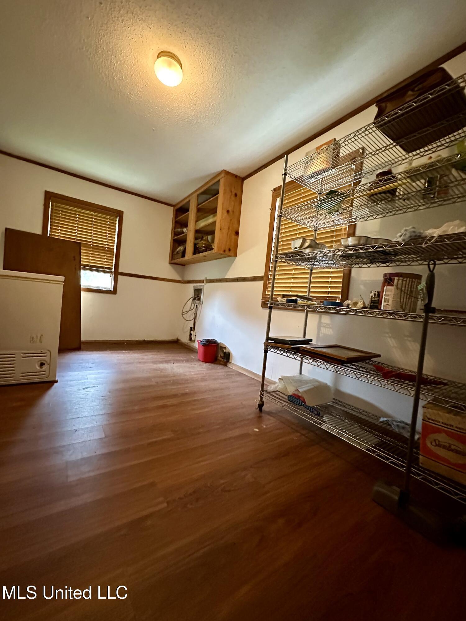 172 Cherry Avenue Property Photo 14