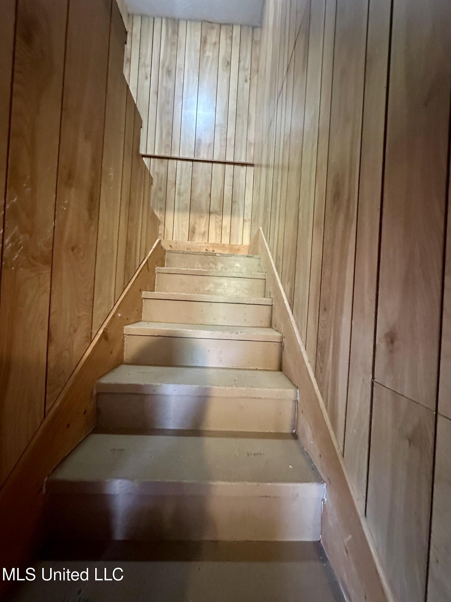 172 Cherry Avenue Property Photo 20