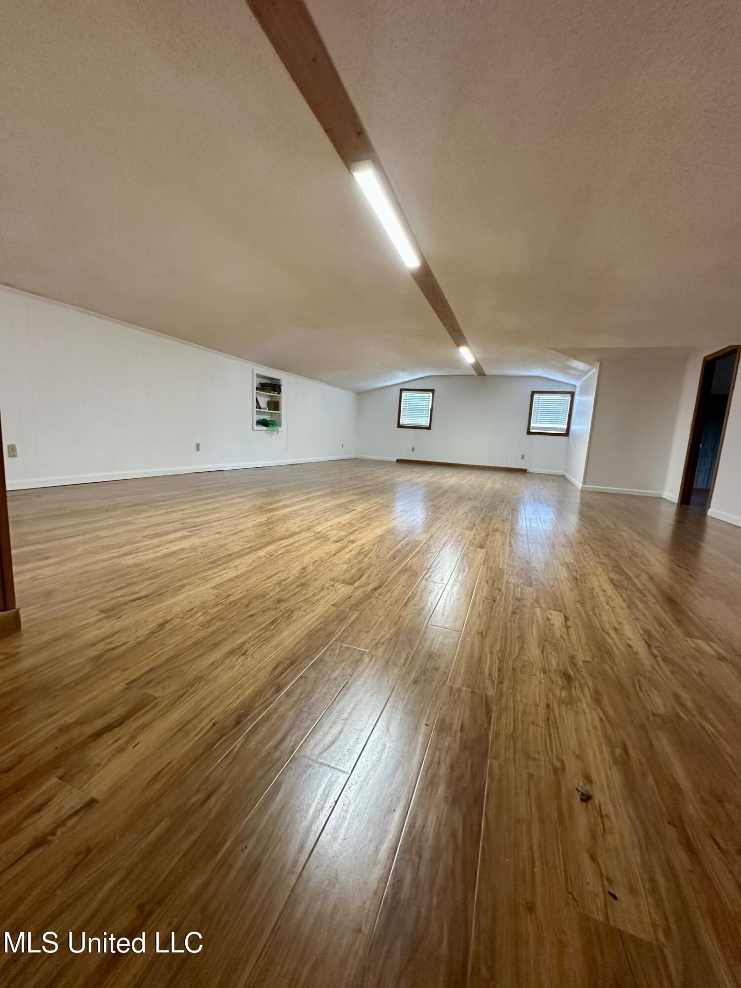 172 Cherry Avenue Property Photo 25