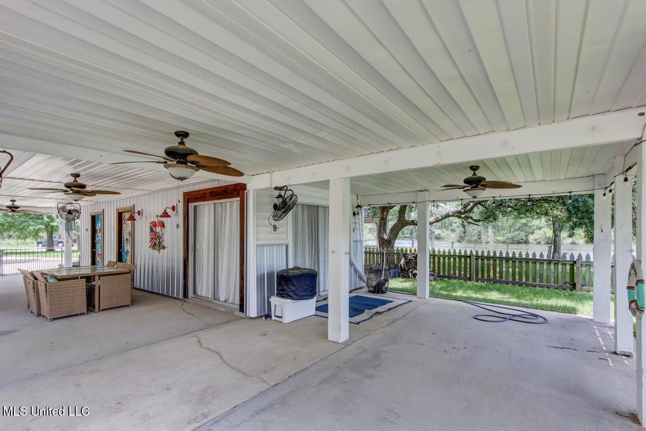 6085 Shawnee Street Property Photo 42