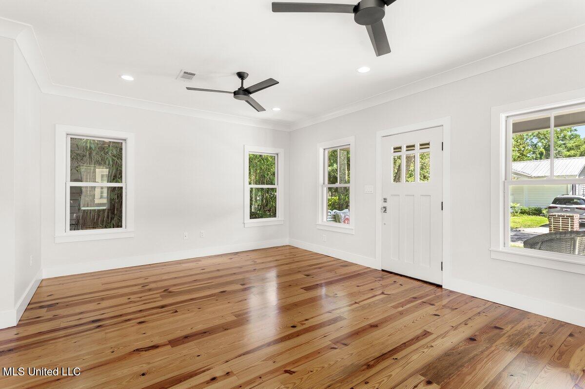 1309 Bowen Avenue Property Photo 5