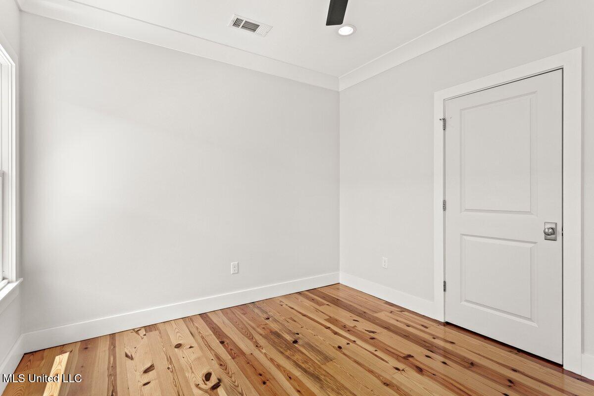 1309 Bowen Avenue Property Photo 9