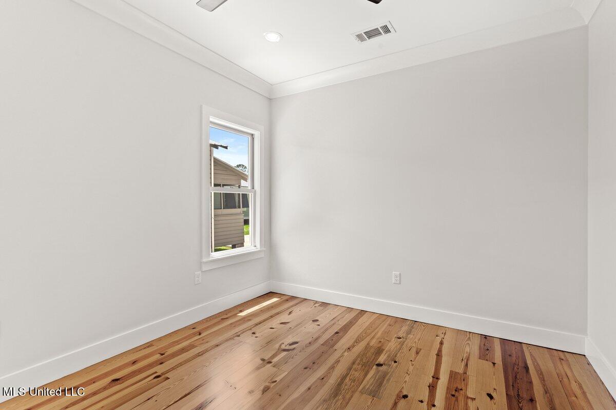 1309 Bowen Avenue Property Photo 10