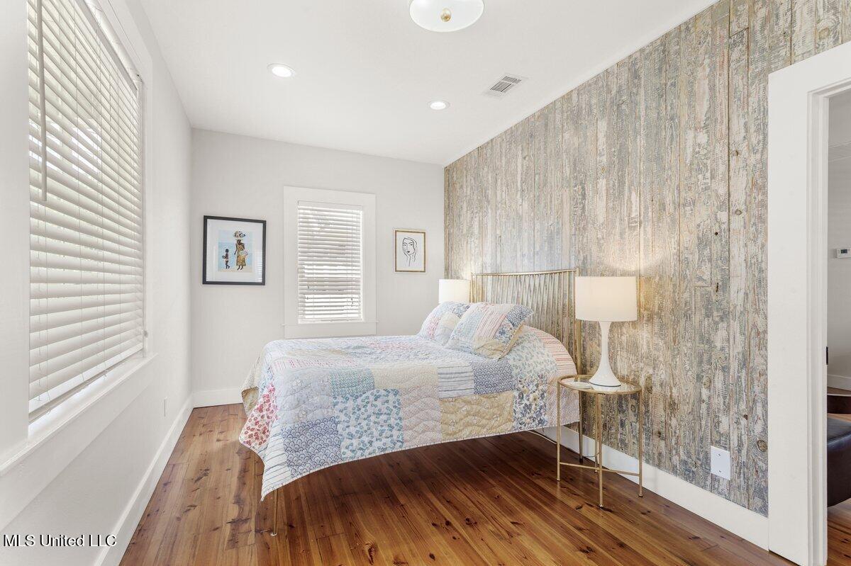 1309 Bowen Avenue Property Photo 31