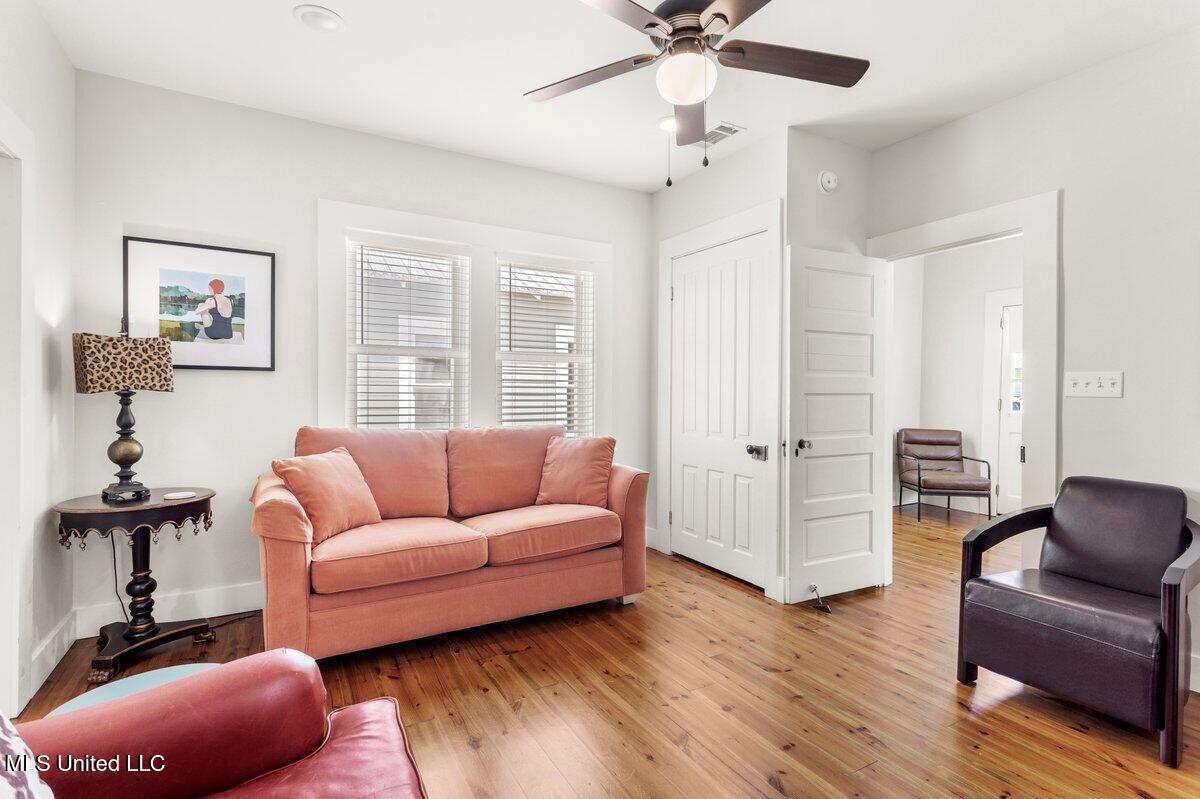 1309 Bowen Avenue Property Photo 33