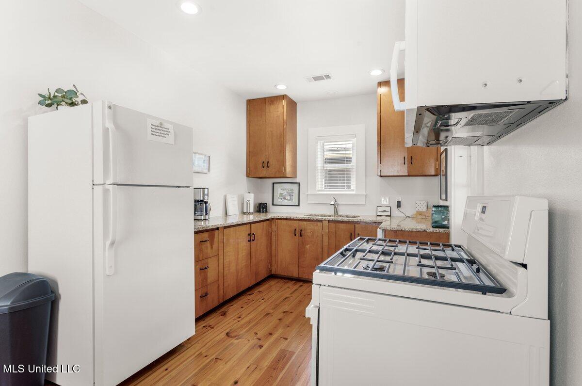 1309 Bowen Avenue Property Photo 39