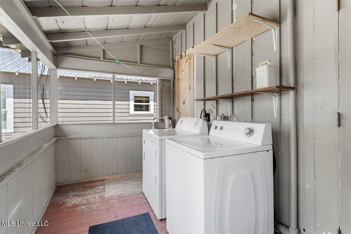 1309 Bowen Avenue Property Photo 41