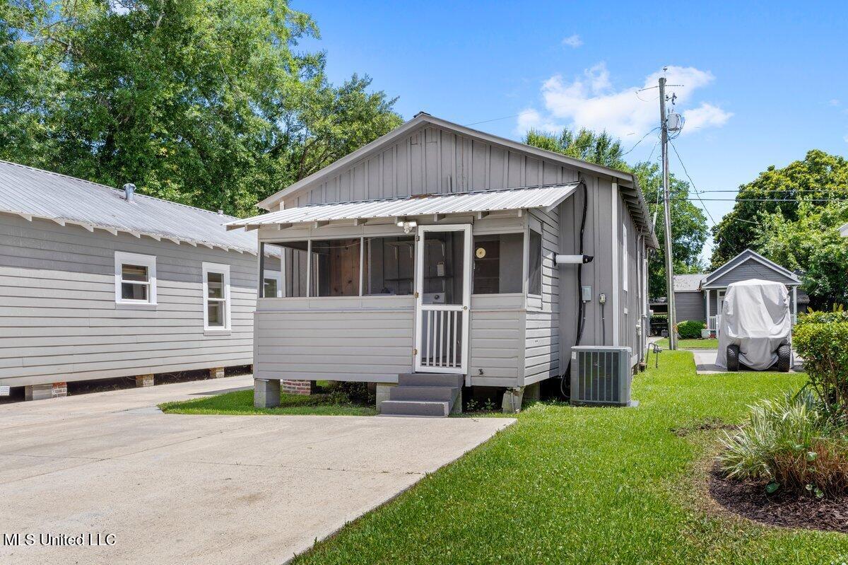 1309 Bowen Avenue Property Photo 42